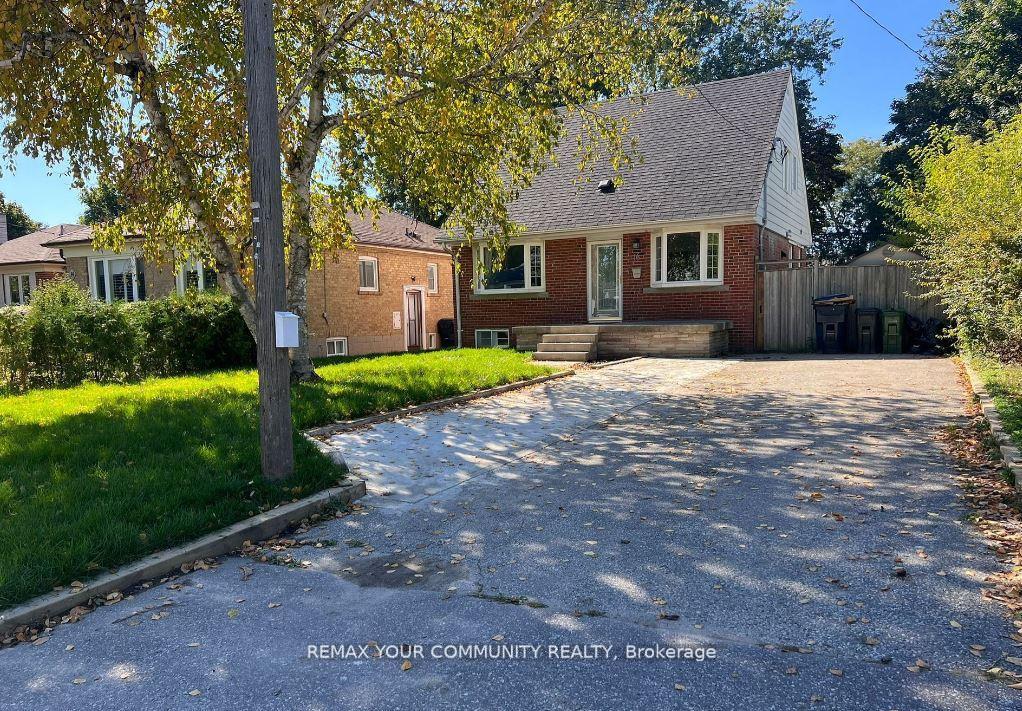 Photo 1 of 16 Robertsfield Crescent, Scarborough, Wexford-Maryvale — HOMEH