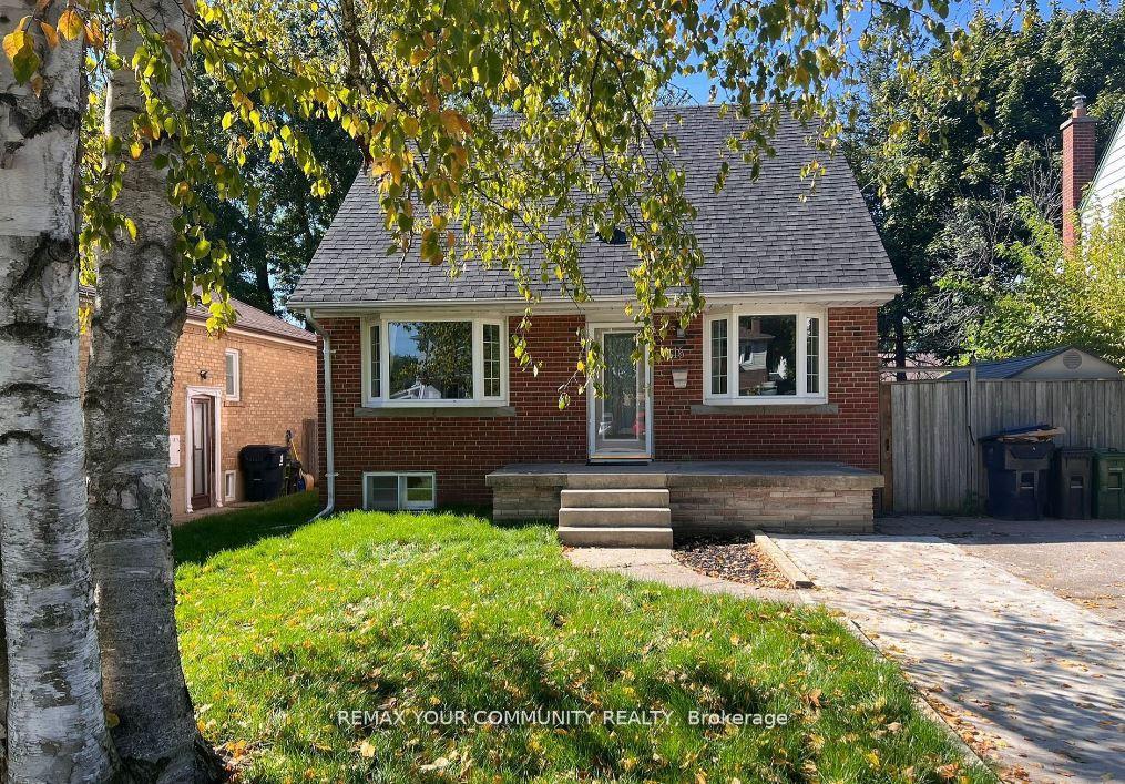 Photo 2 of 16 Robertsfield Crescent, Scarborough, Wexford-Maryvale — HOMEH
