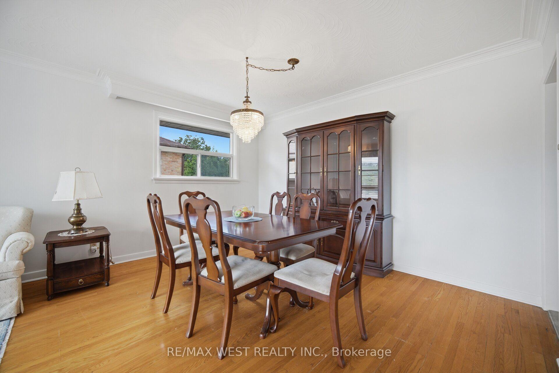 Photo 8 of 89 Wendell Avenue, North York, Humberlea-Pelmo Park — HOMEH