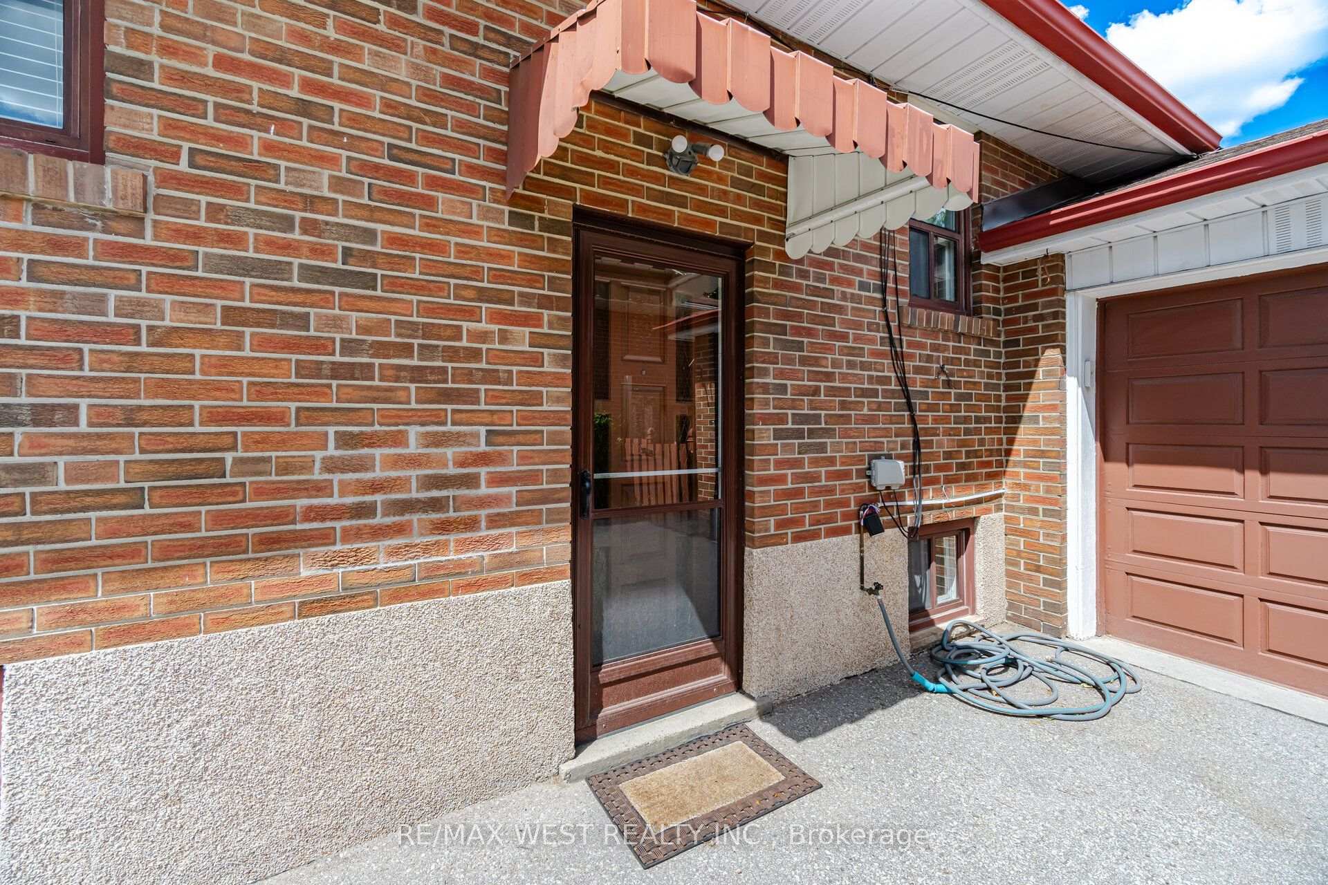 Photo 14 of 89 Wendell Avenue, North York, Humberlea-Pelmo Park — HOMEH