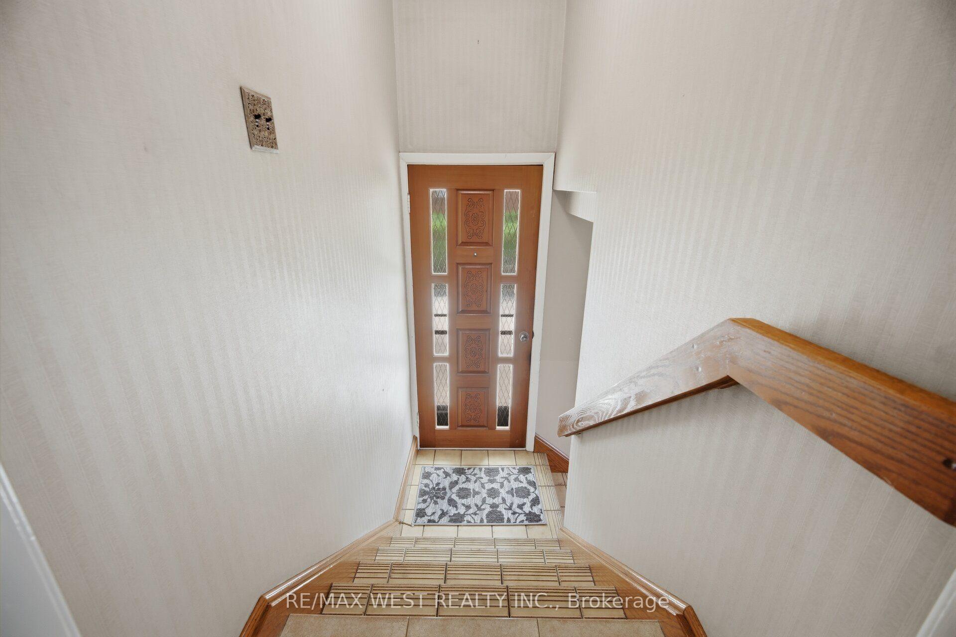 Photo 15 of 89 Wendell Avenue, North York, Humberlea-Pelmo Park — HOMEH