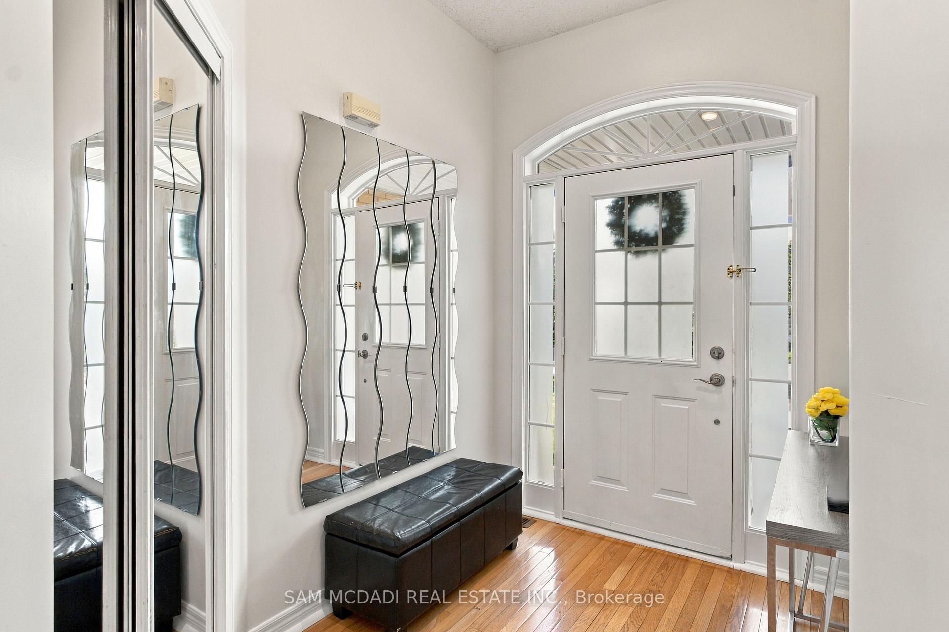 Photo 3 of 7331 Cork Tree Row, Mississauga, Lisgar — HOMEH