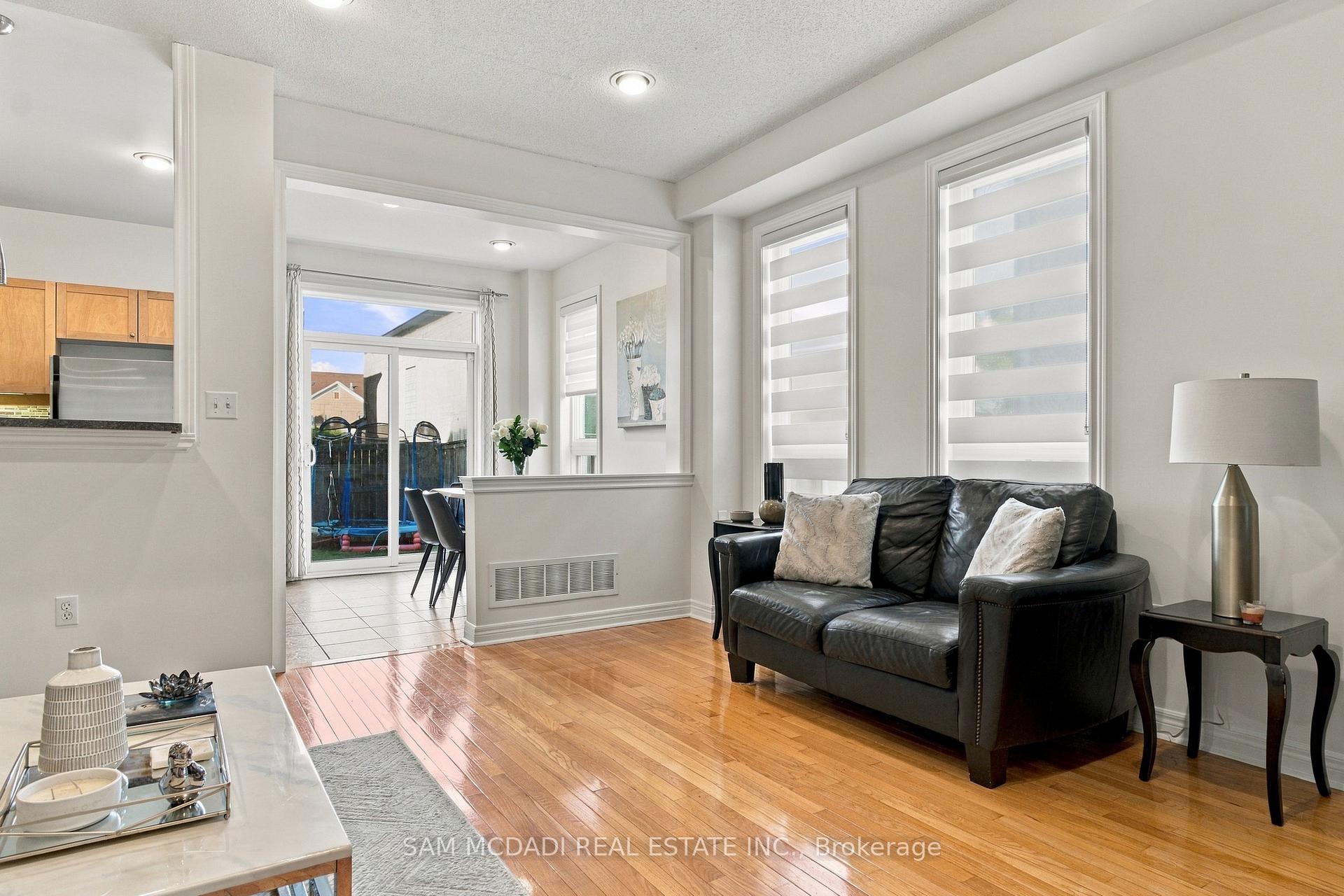 Photo 9 of 7331 Cork Tree Row, Mississauga, Lisgar — HOMEH