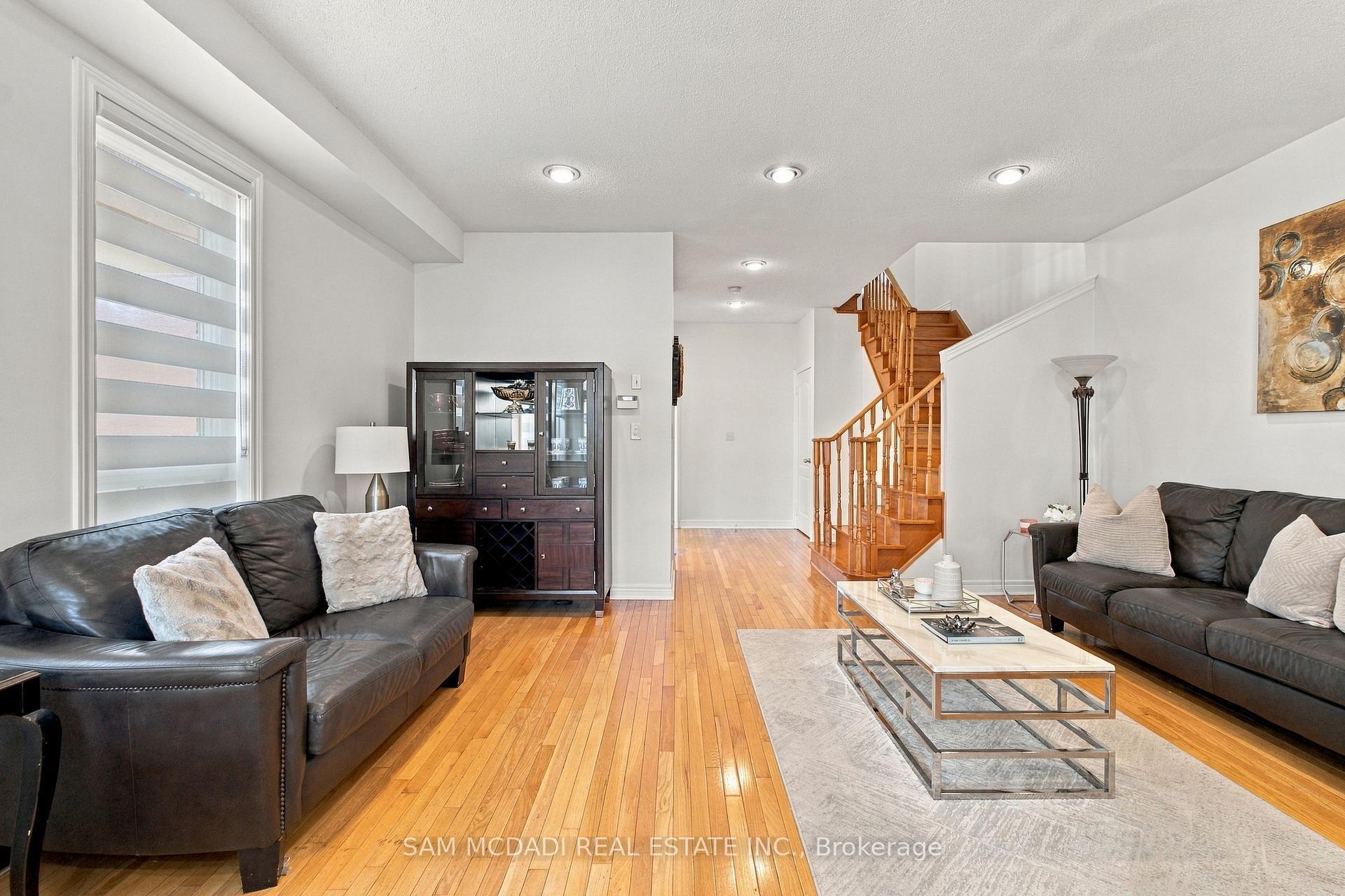 Photo 11 of 7331 Cork Tree Row, Mississauga, Lisgar — HOMEH
