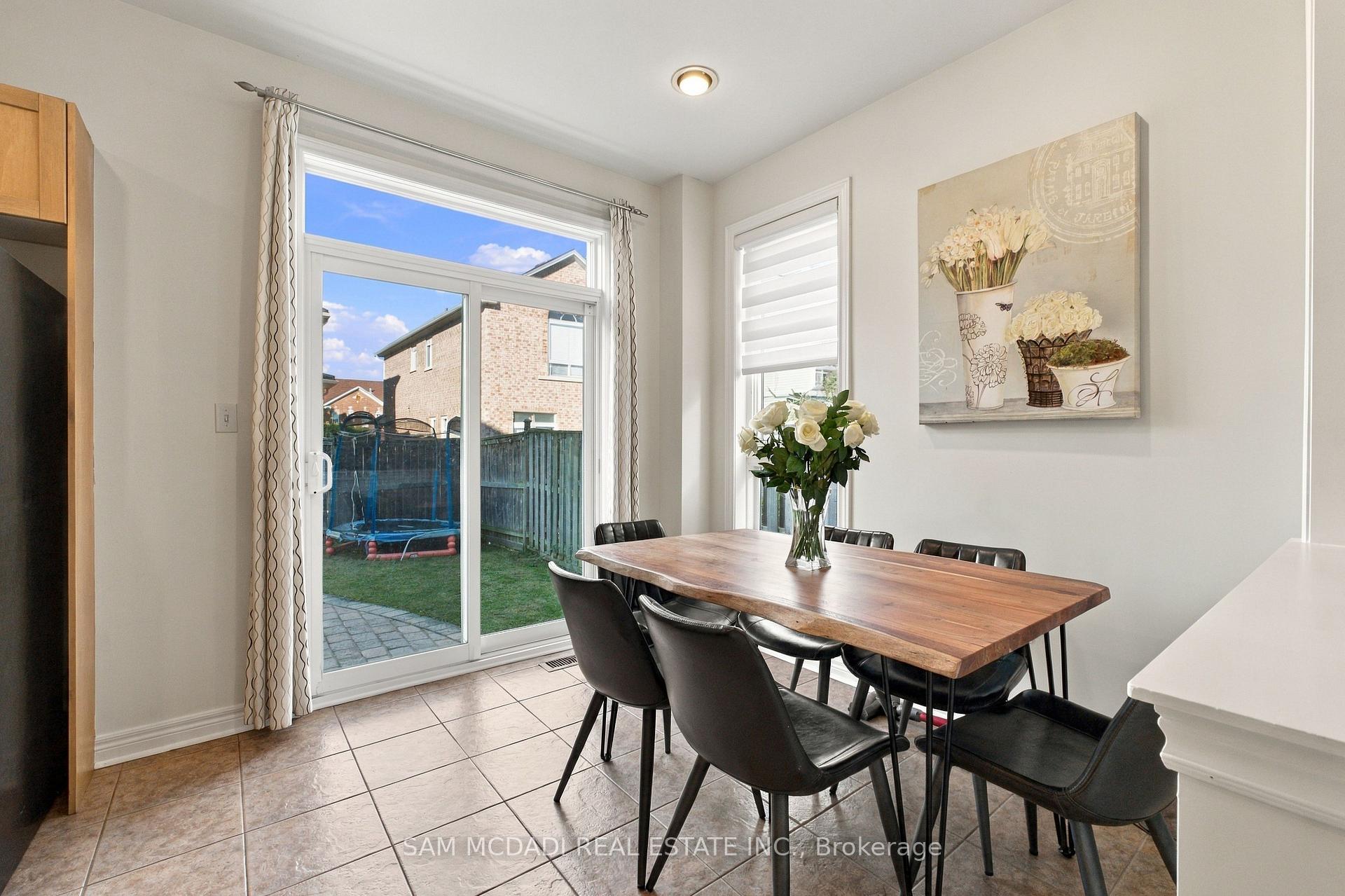 Photo 15 of 7331 Cork Tree Row, Mississauga, Lisgar — HOMEH
