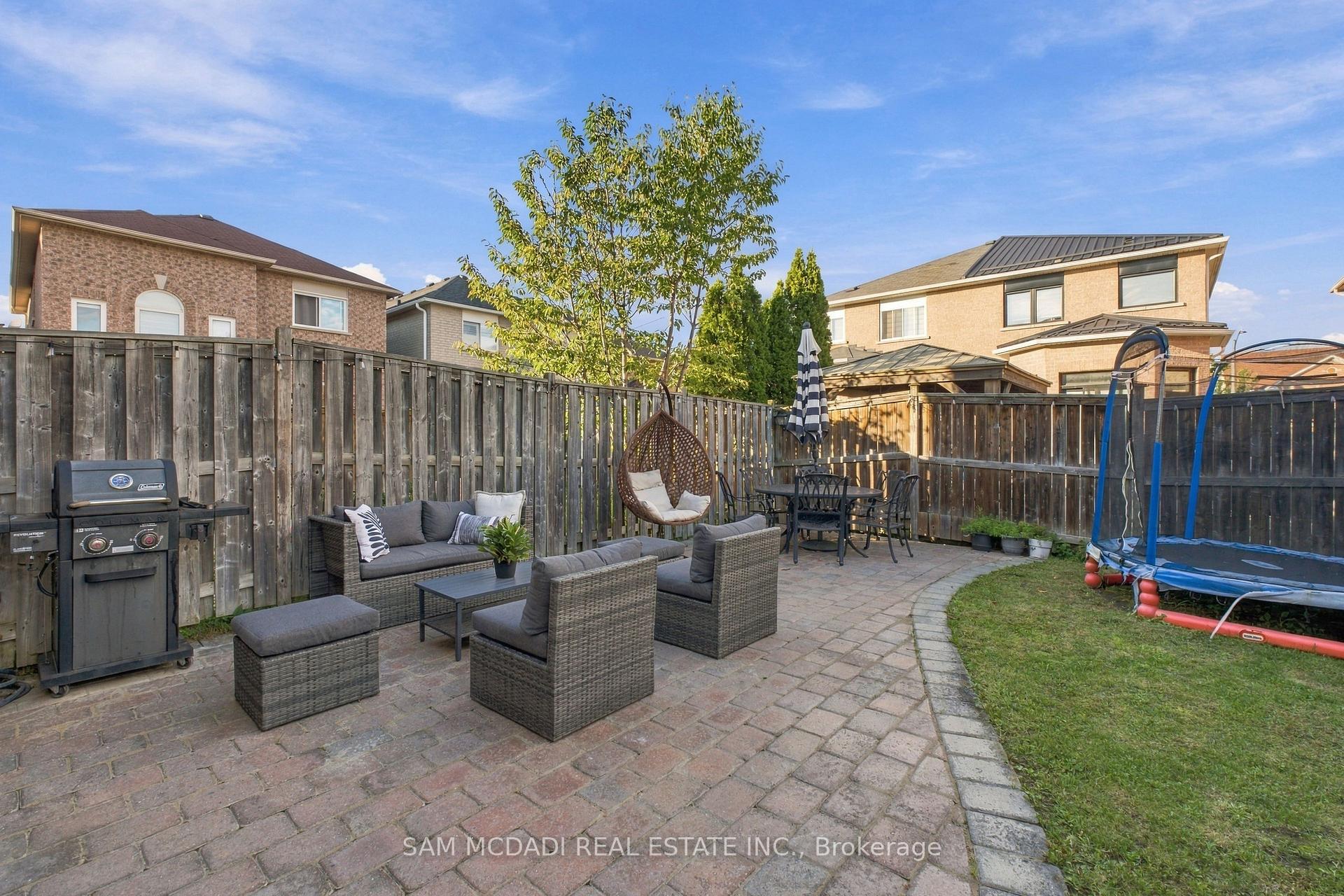 Photo 35 of 7331 Cork Tree Row, Mississauga, Lisgar — HOMEH