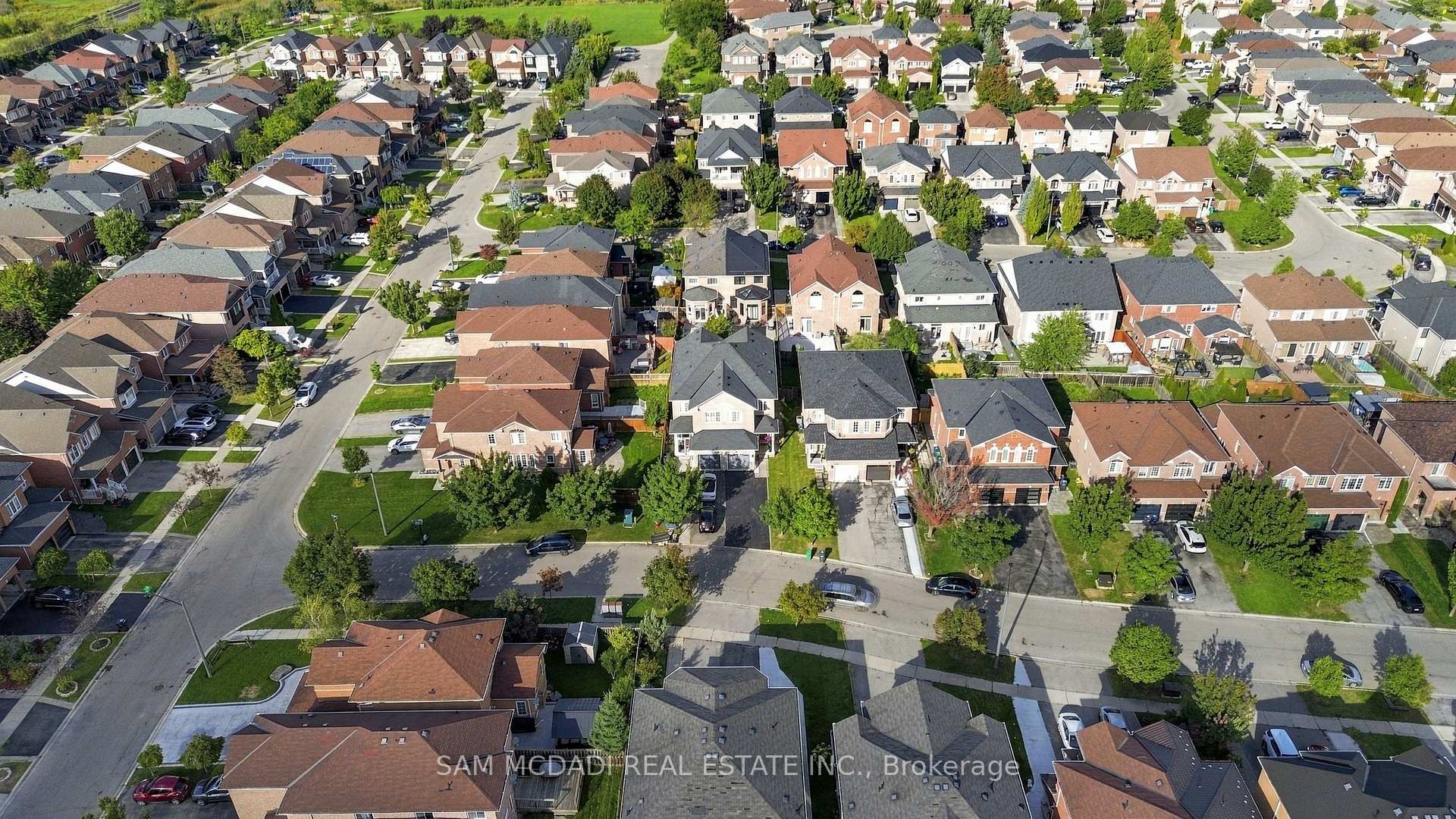Photo 41 of 7331 Cork Tree Row, Mississauga, Lisgar — HOMEH