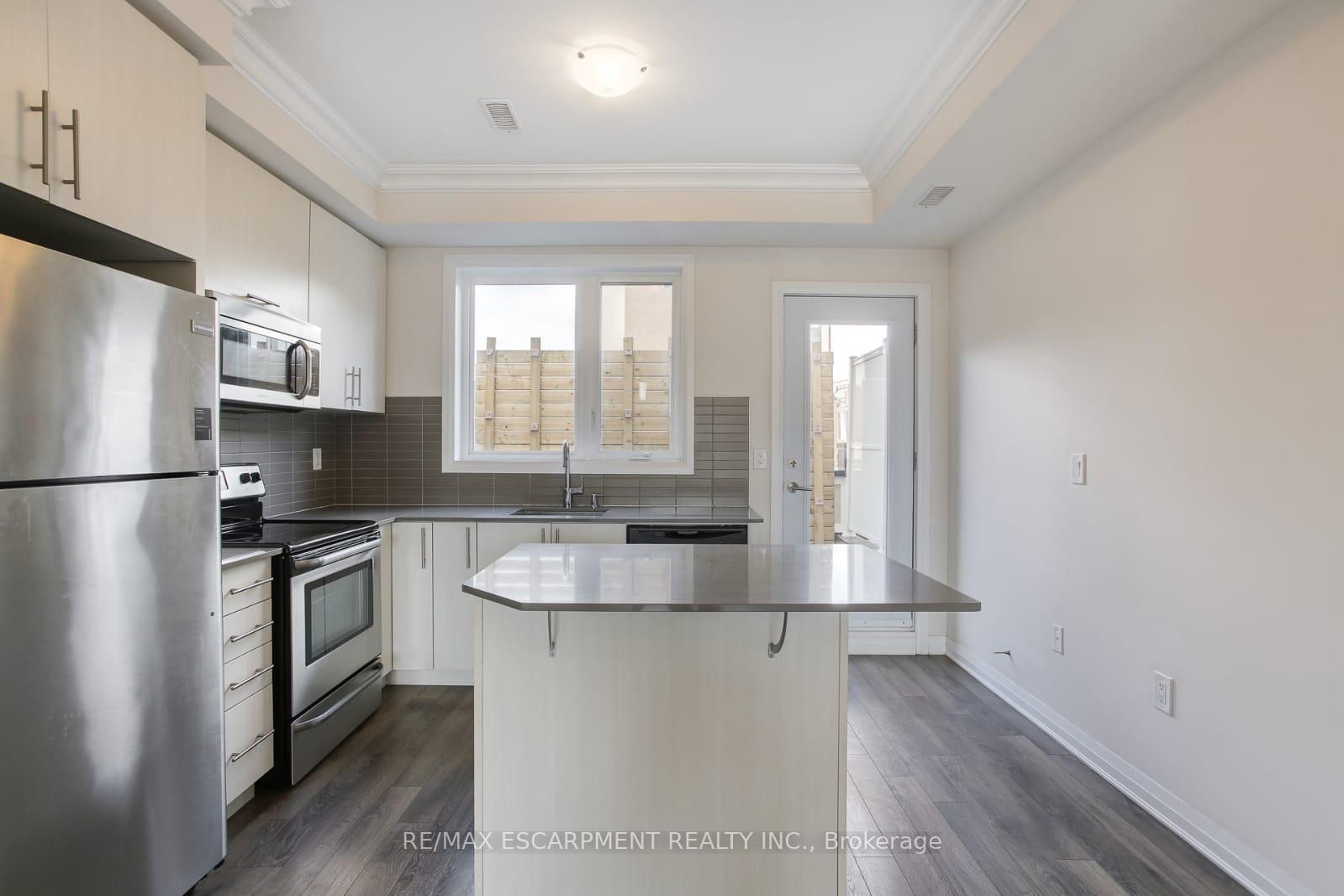 Photo 5 of Unit 2, 130 Frederick Tisdale Drive, North York, Downsview-Roding-CFB — HOMEH