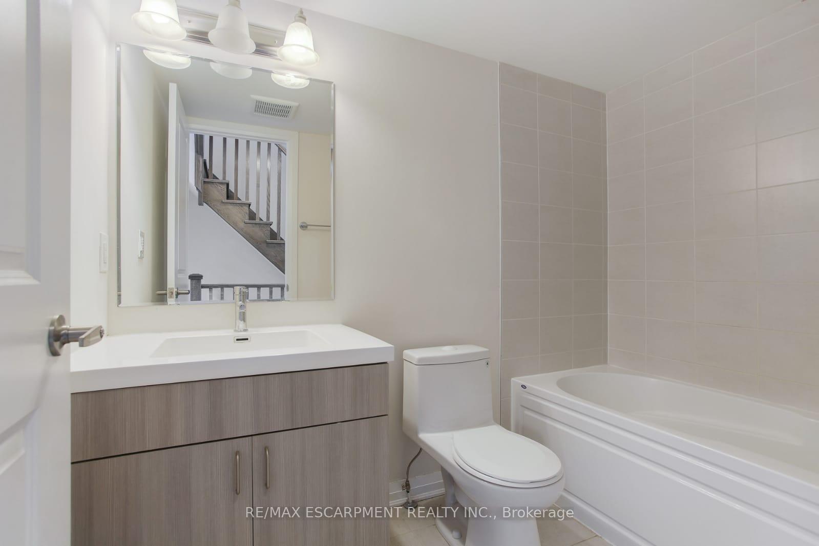 Photo 11 of Unit 2, 130 Frederick Tisdale Drive, North York, Downsview-Roding-CFB — HOMEH