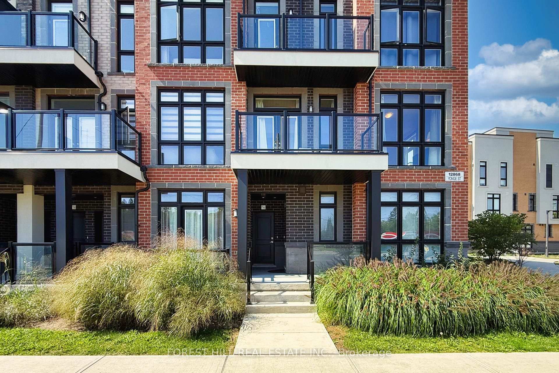 Photo 3 of Unit 15, 12868 Yonge Street, Richmond Hill, Oak Ridges — HOMEH