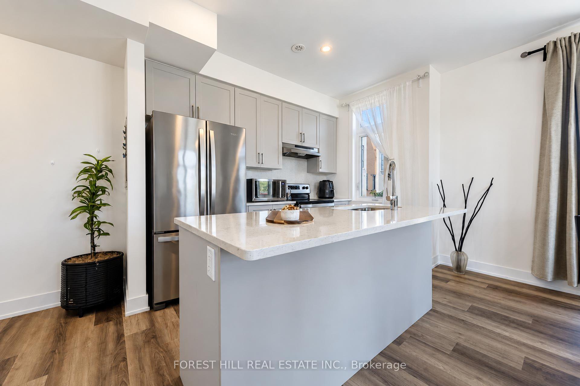Photo 9 of Unit 15, 12868 Yonge Street, Richmond Hill, Oak Ridges — HOMEH