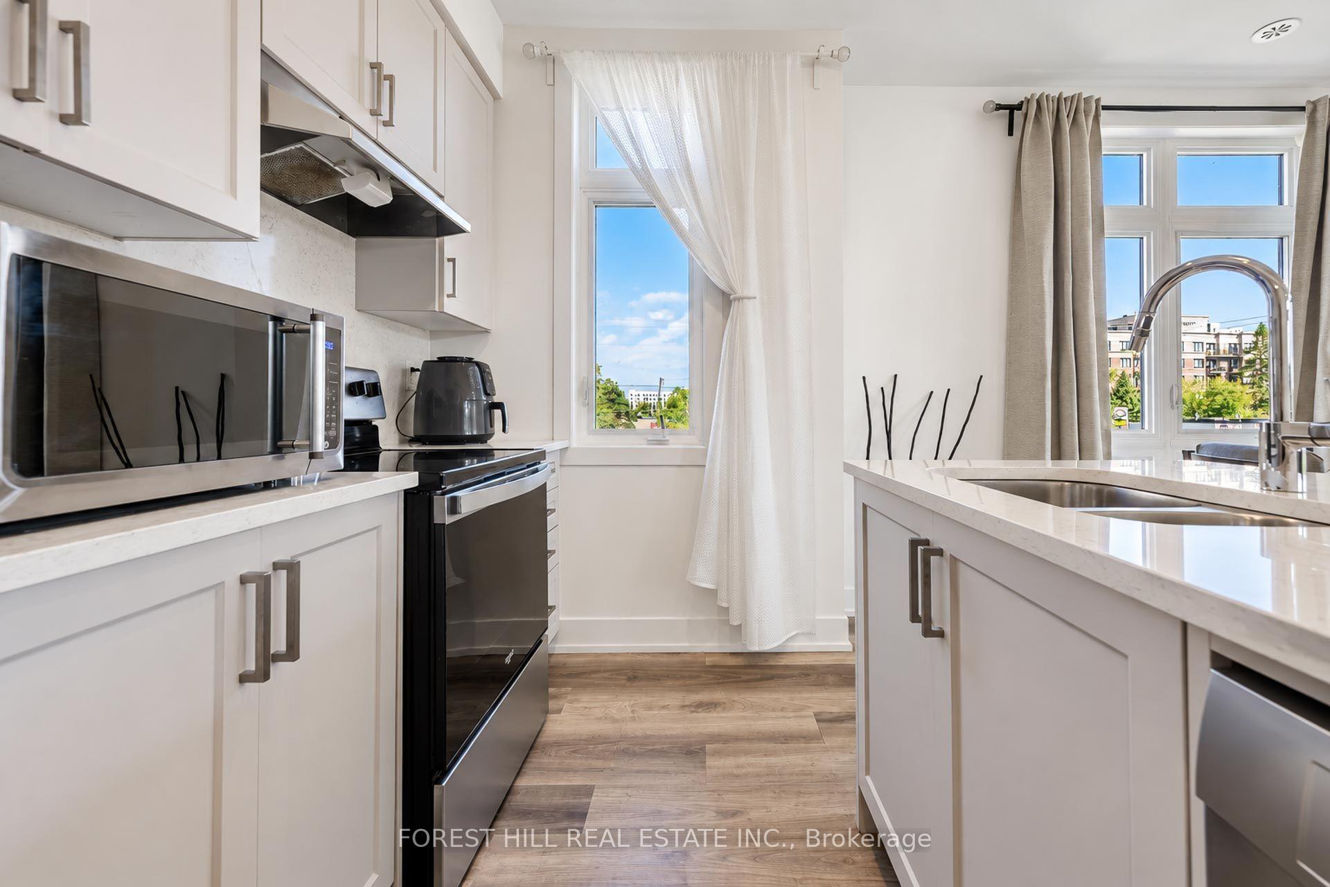 Photo 11 of Unit 15, 12868 Yonge Street, Richmond Hill, Oak Ridges — HOMEH