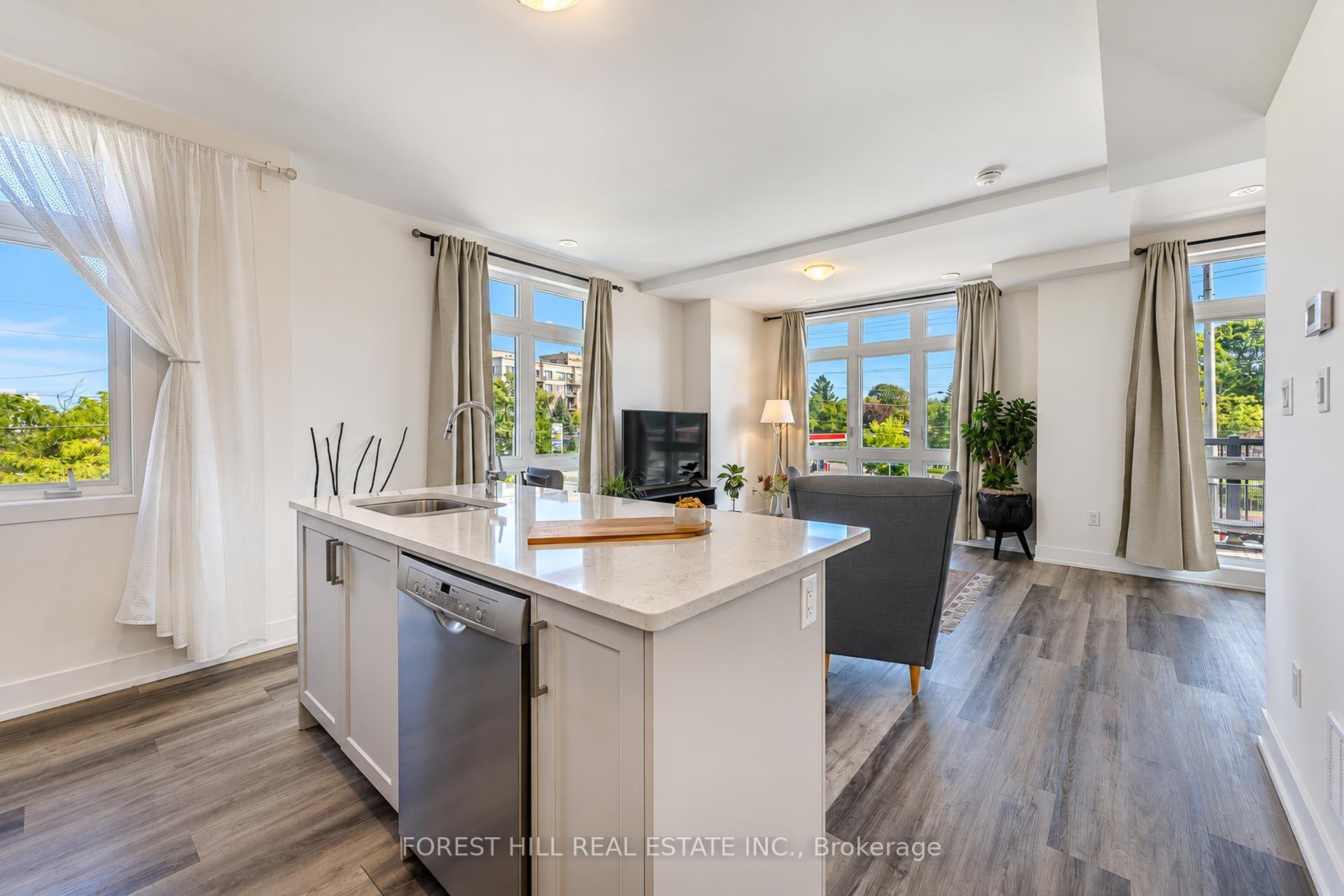 Photo 13 of Unit 15, 12868 Yonge Street, Richmond Hill, Oak Ridges — HOMEH