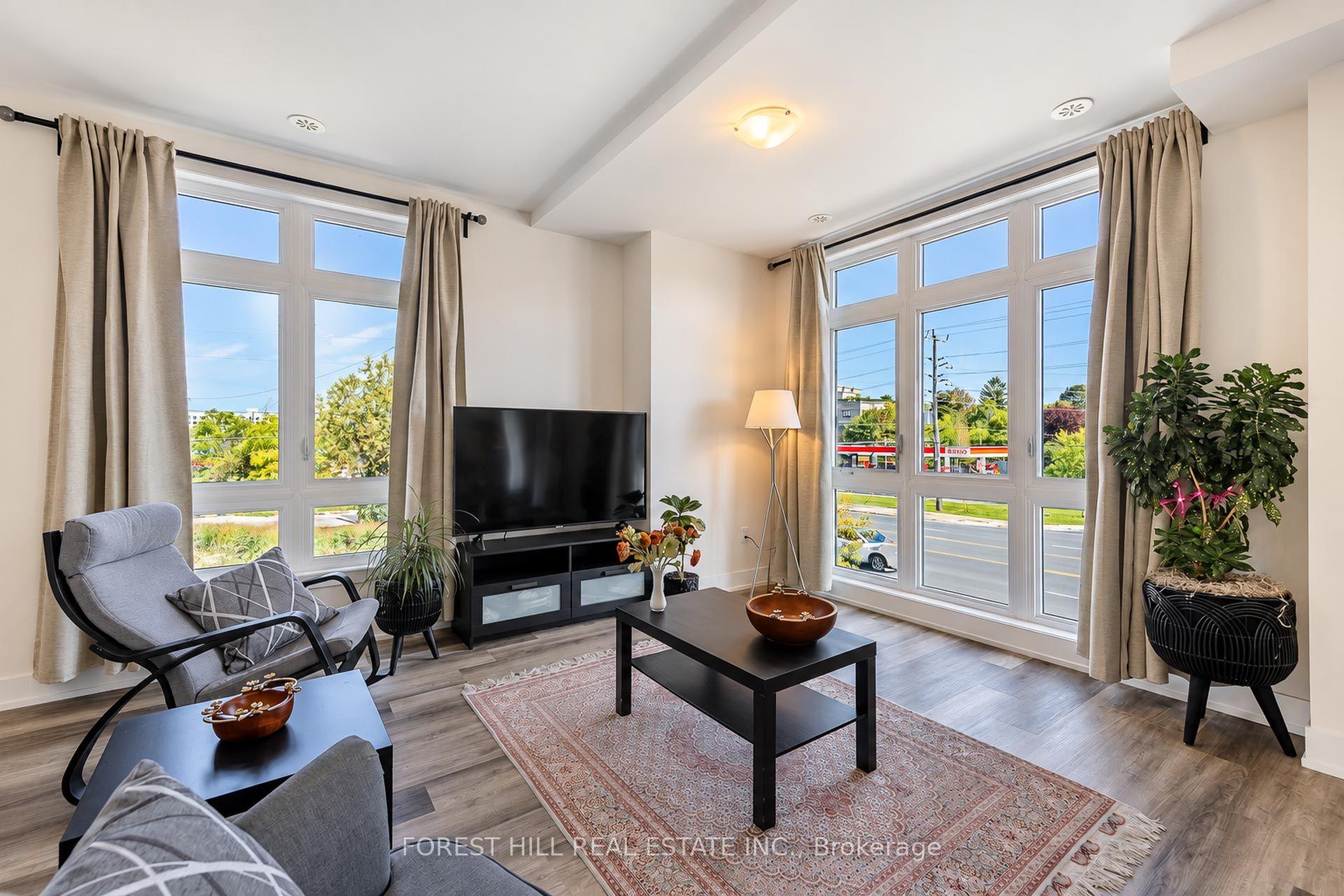 Photo 16 of Unit 15, 12868 Yonge Street, Richmond Hill, Oak Ridges — HOMEH