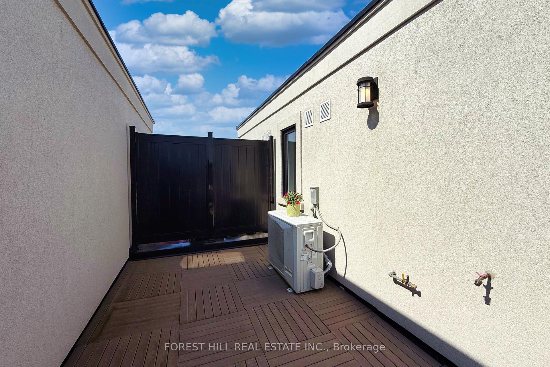 Photo 44 of Unit 15, 12868 Yonge Street, Richmond Hill, Oak Ridges — HOMEH