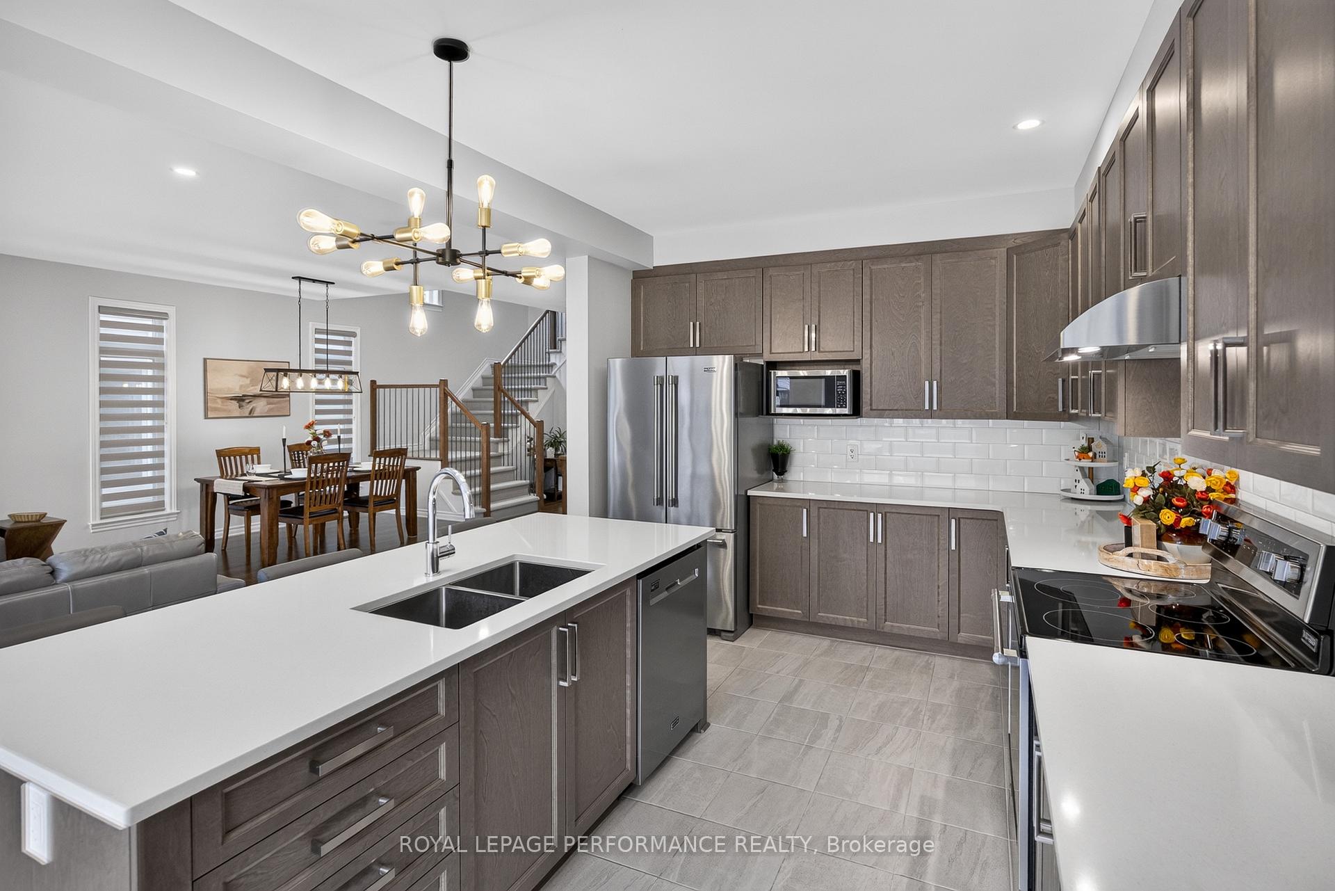 Photo 22 of 488 Famille Laporte Avenue, Ottawa, Camelot — HOMEH
