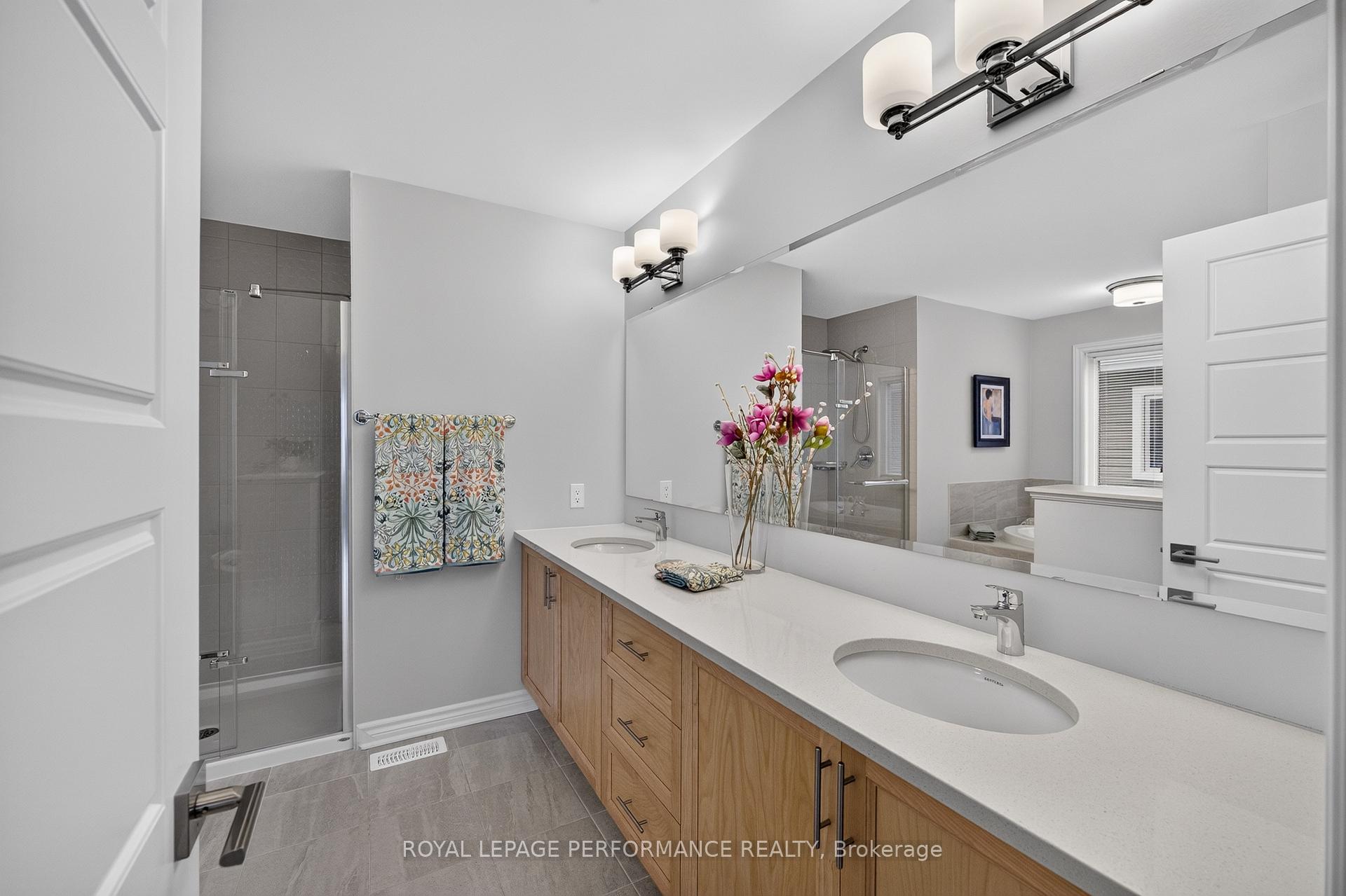 Photo 29 of 488 Famille Laporte Avenue, Ottawa, Camelot — HOMEH
