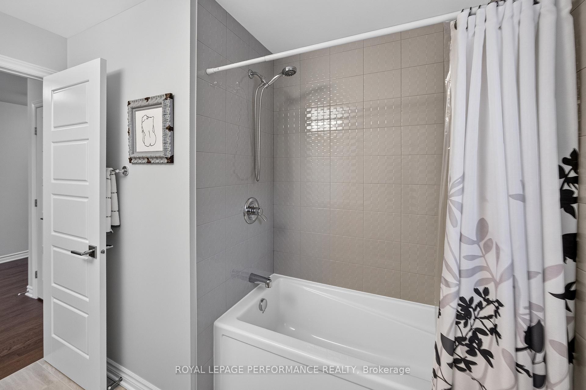 Photo 36 of 488 Famille Laporte Avenue, Ottawa, Camelot — HOMEH