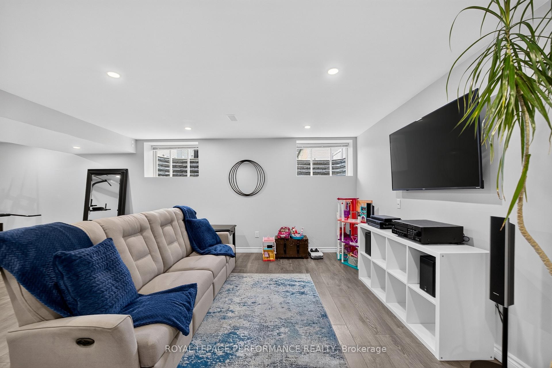 Photo 40 of 488 Famille Laporte Avenue, Ottawa, Camelot — HOMEH