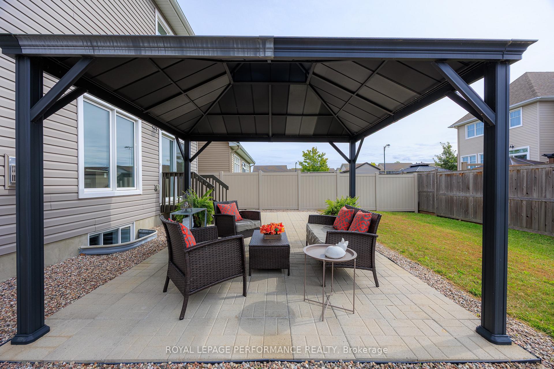 Photo 47 of 488 Famille Laporte Avenue, Ottawa, Camelot — HOMEH