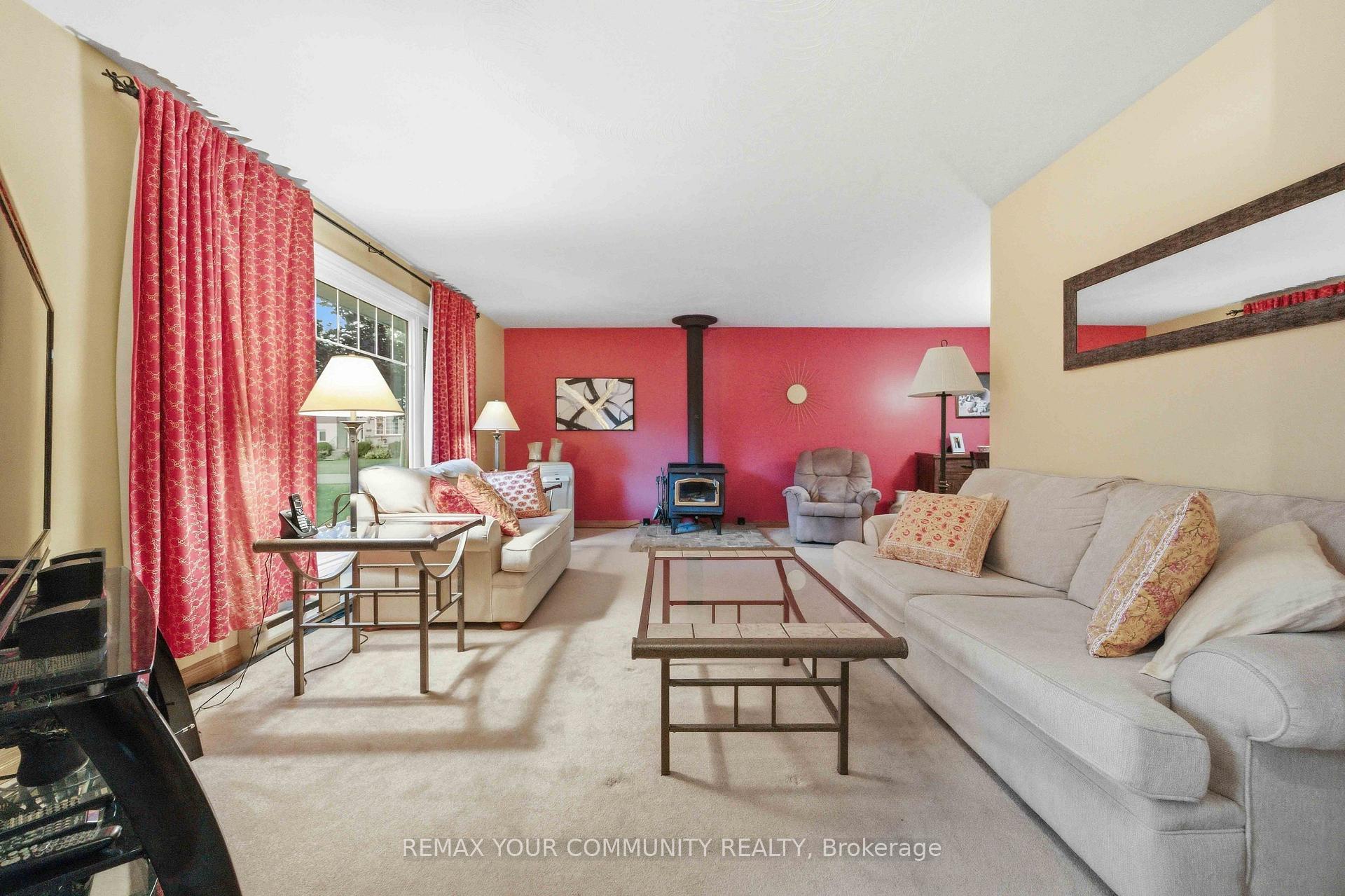 Photo 6 of 29 Medina Square, Georgina, Keswick North — HOMEH