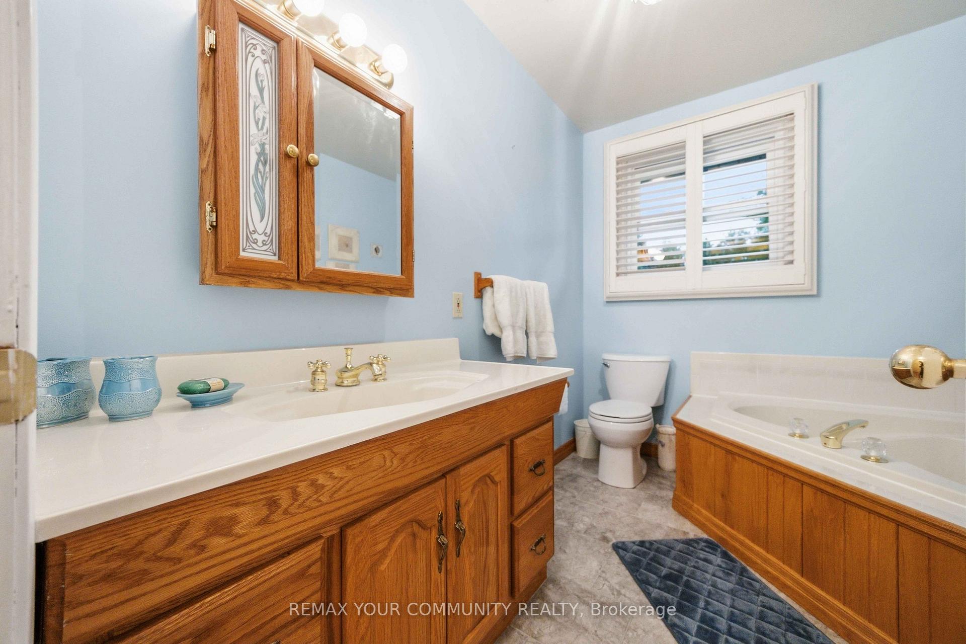 Photo 17 of 29 Medina Square, Georgina, Keswick North — HOMEH
