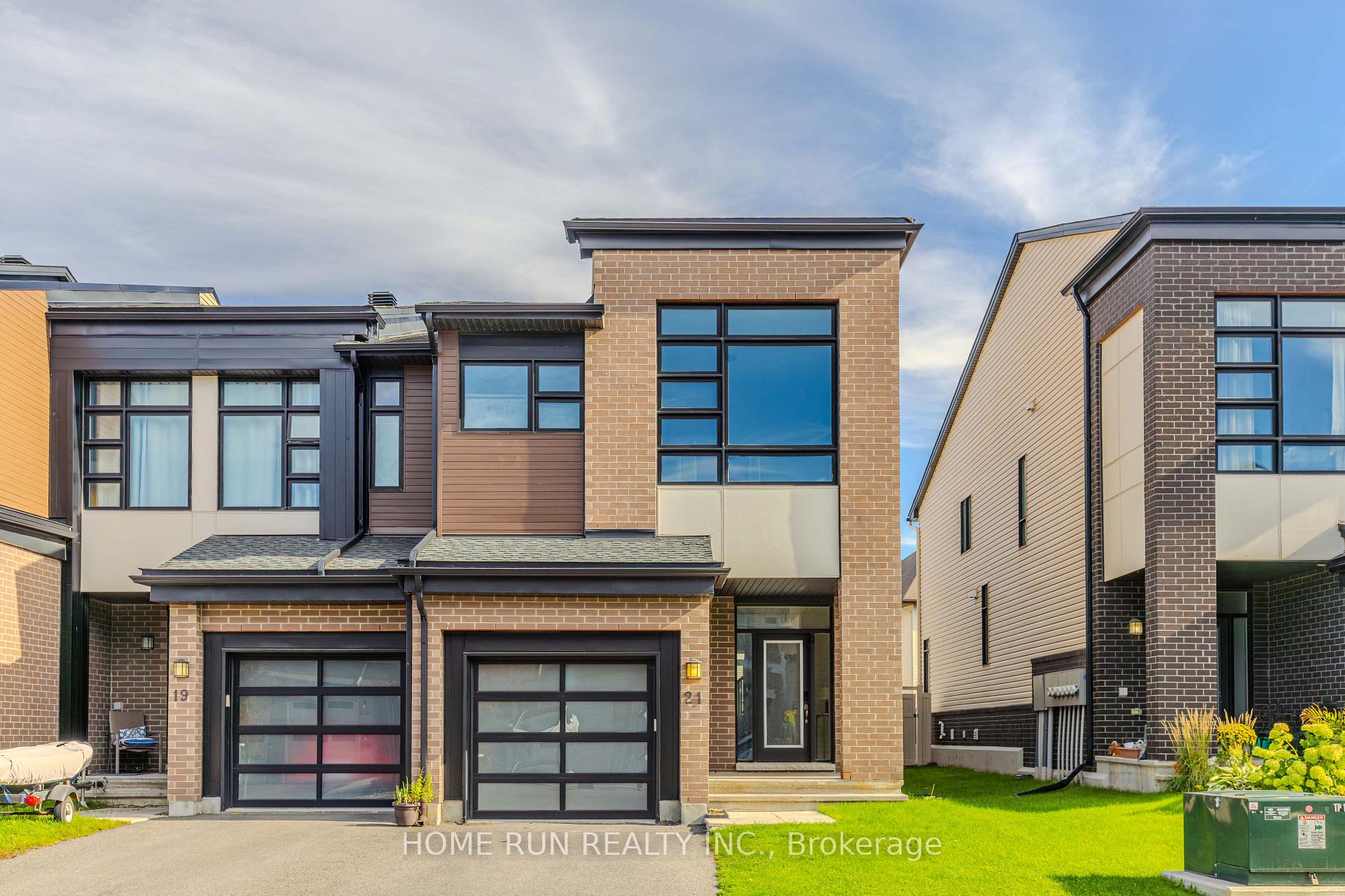 Photo 1 of 21 Plank Street, Ottawa, Kanata - Emerald Meadows/Trailwest — HOMEH
