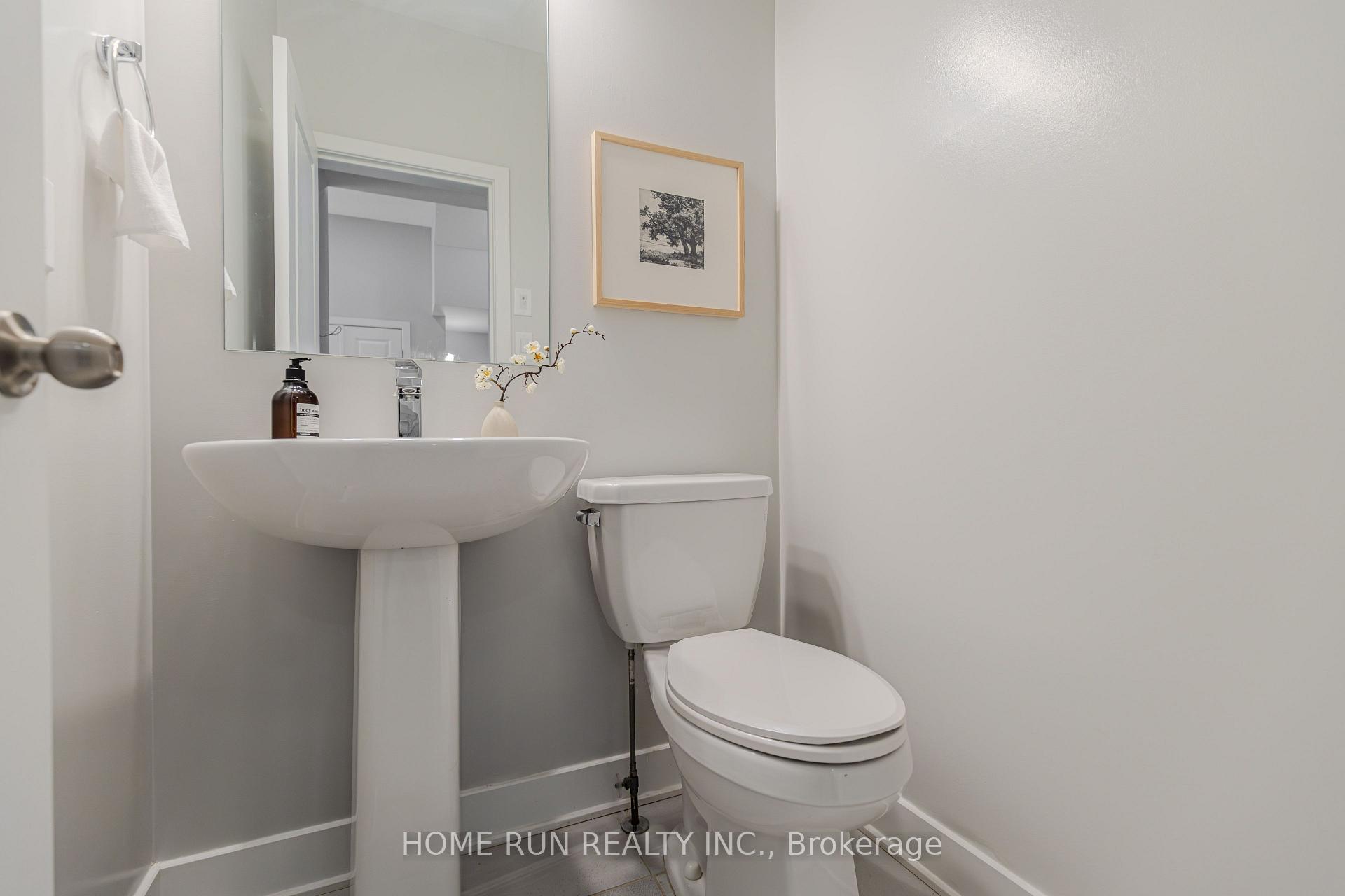 Photo 6 of 21 Plank Street, Ottawa, Kanata - Emerald Meadows/Trailwest — HOMEH