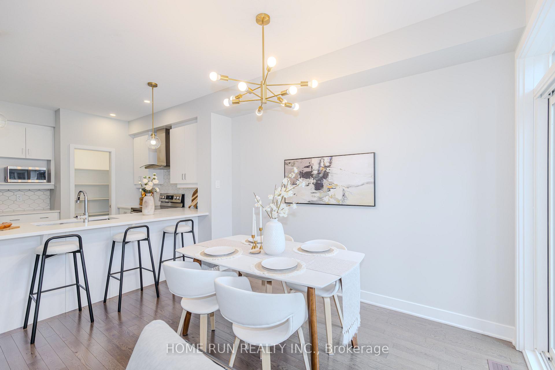 Photo 20 of 21 Plank Street, Ottawa, Kanata - Emerald Meadows/Trailwest — HOMEH