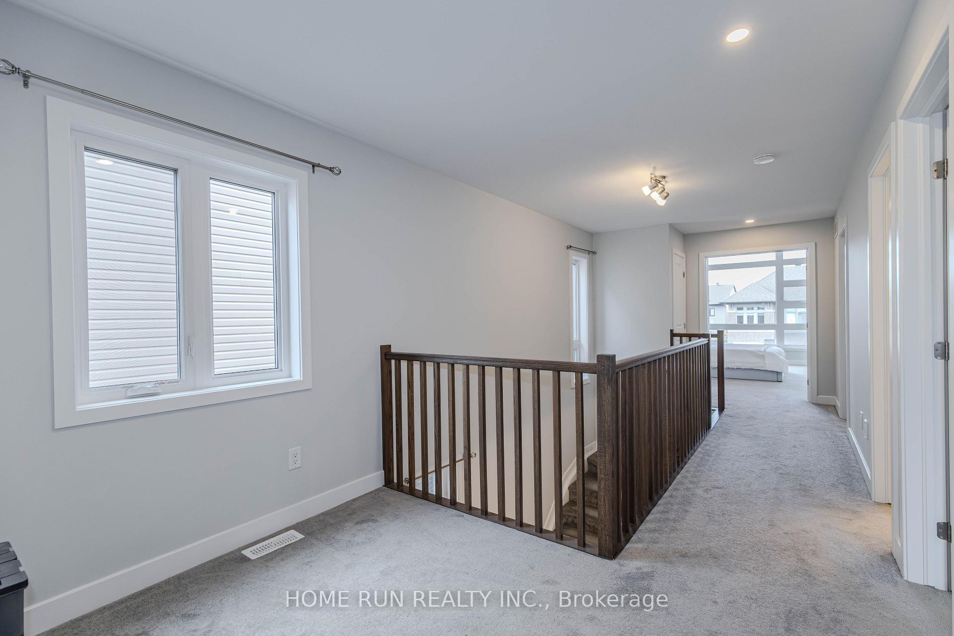 Photo 25 of 21 Plank Street, Ottawa, Kanata - Emerald Meadows/Trailwest — HOMEH