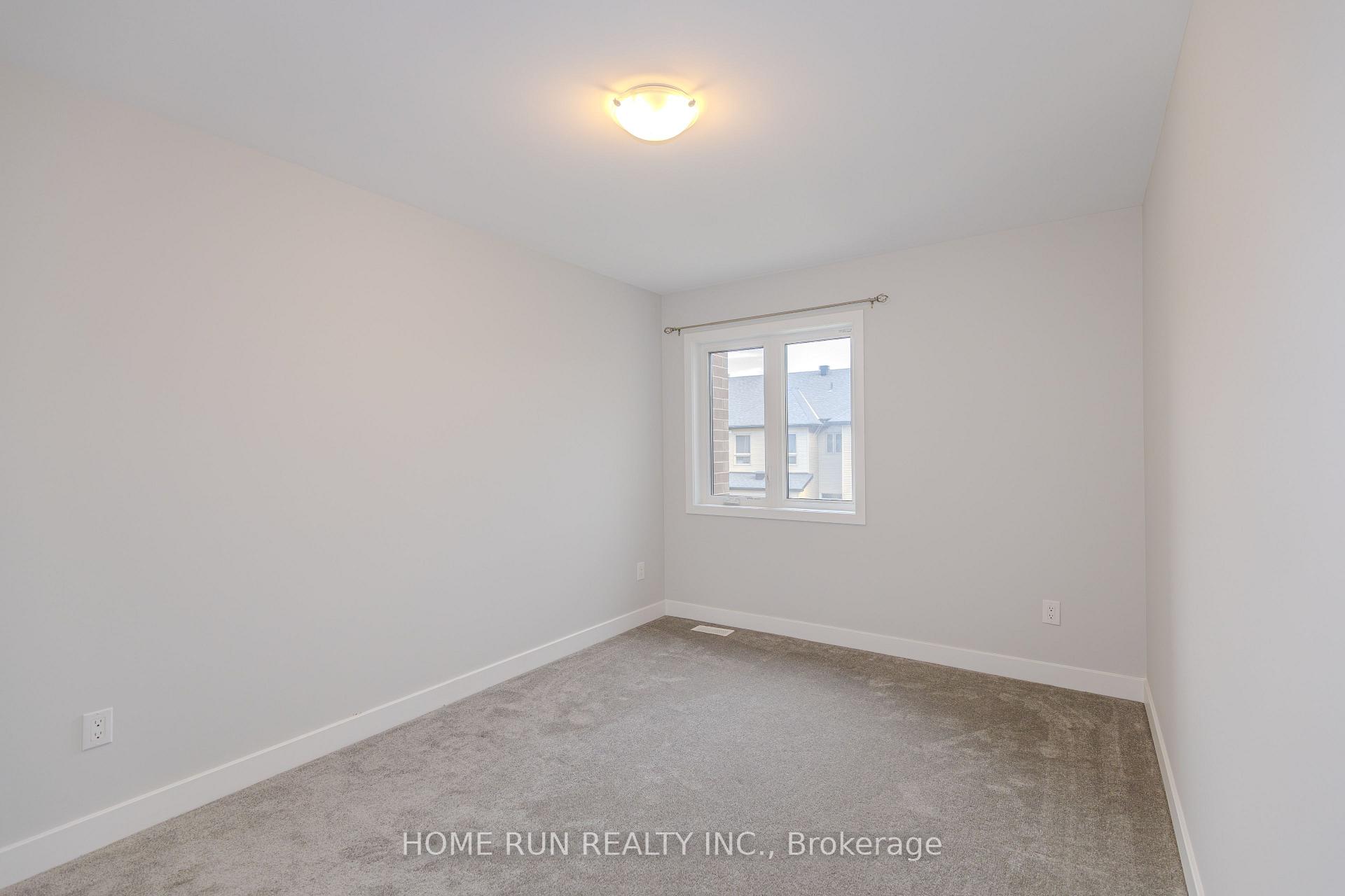 Photo 31 of 21 Plank Street, Ottawa, Kanata - Emerald Meadows/Trailwest — HOMEH
