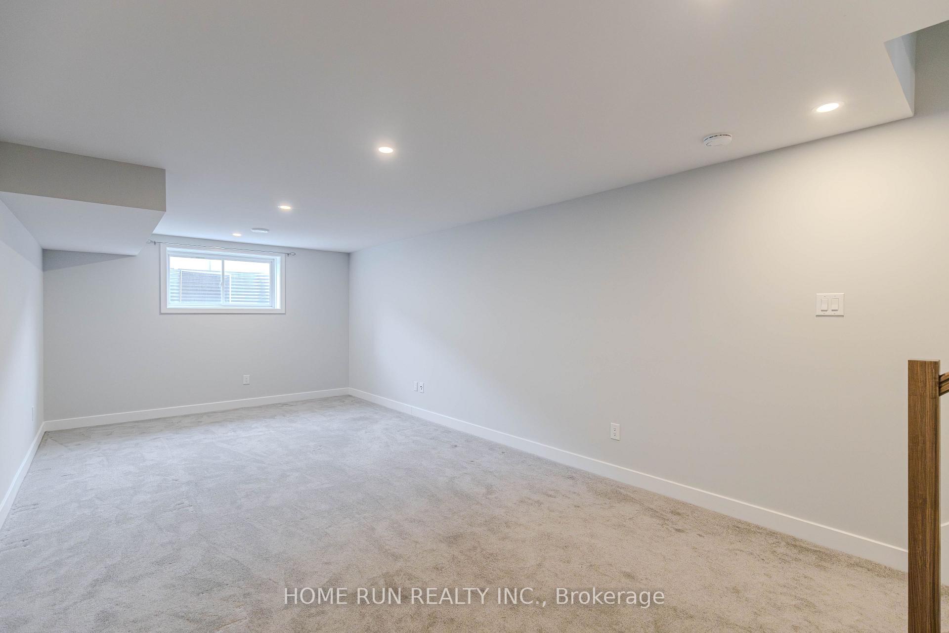 Photo 39 of 21 Plank Street, Ottawa, Kanata - Emerald Meadows/Trailwest — HOMEH