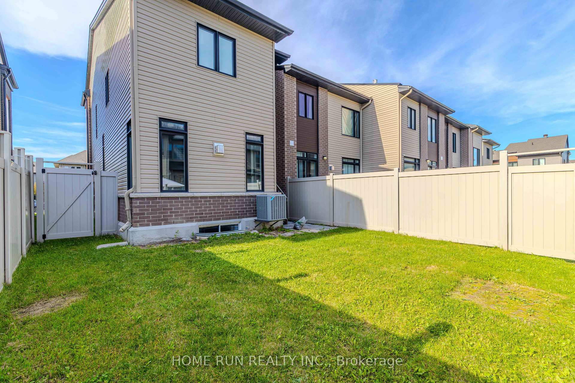 Photo 42 of 21 Plank Street, Ottawa, Kanata - Emerald Meadows/Trailwest — HOMEH