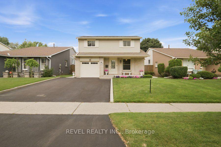 Front of 119 Brantwood Park Road
