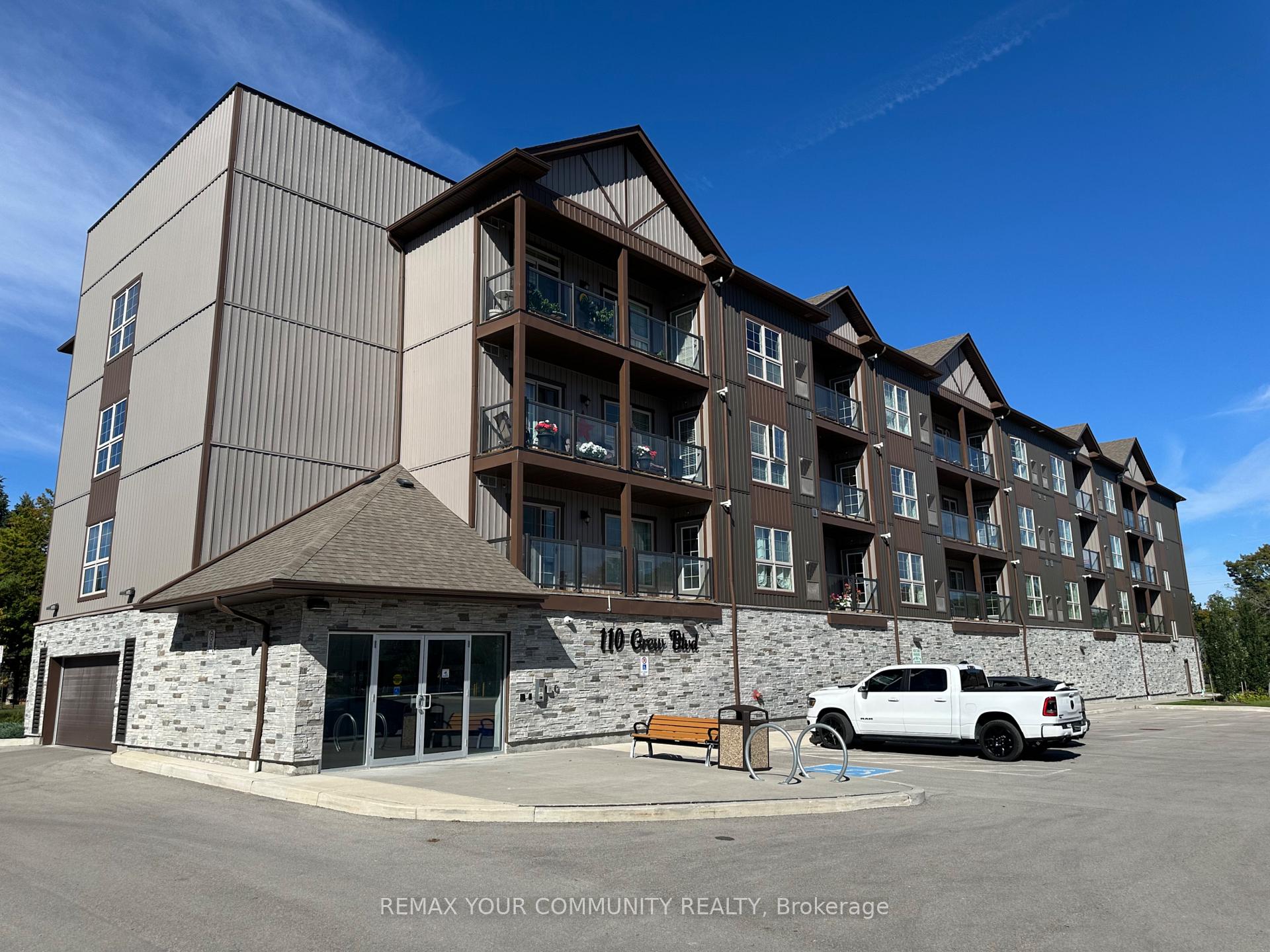 Photo of Unit 202, 110 Grew Boulevard W