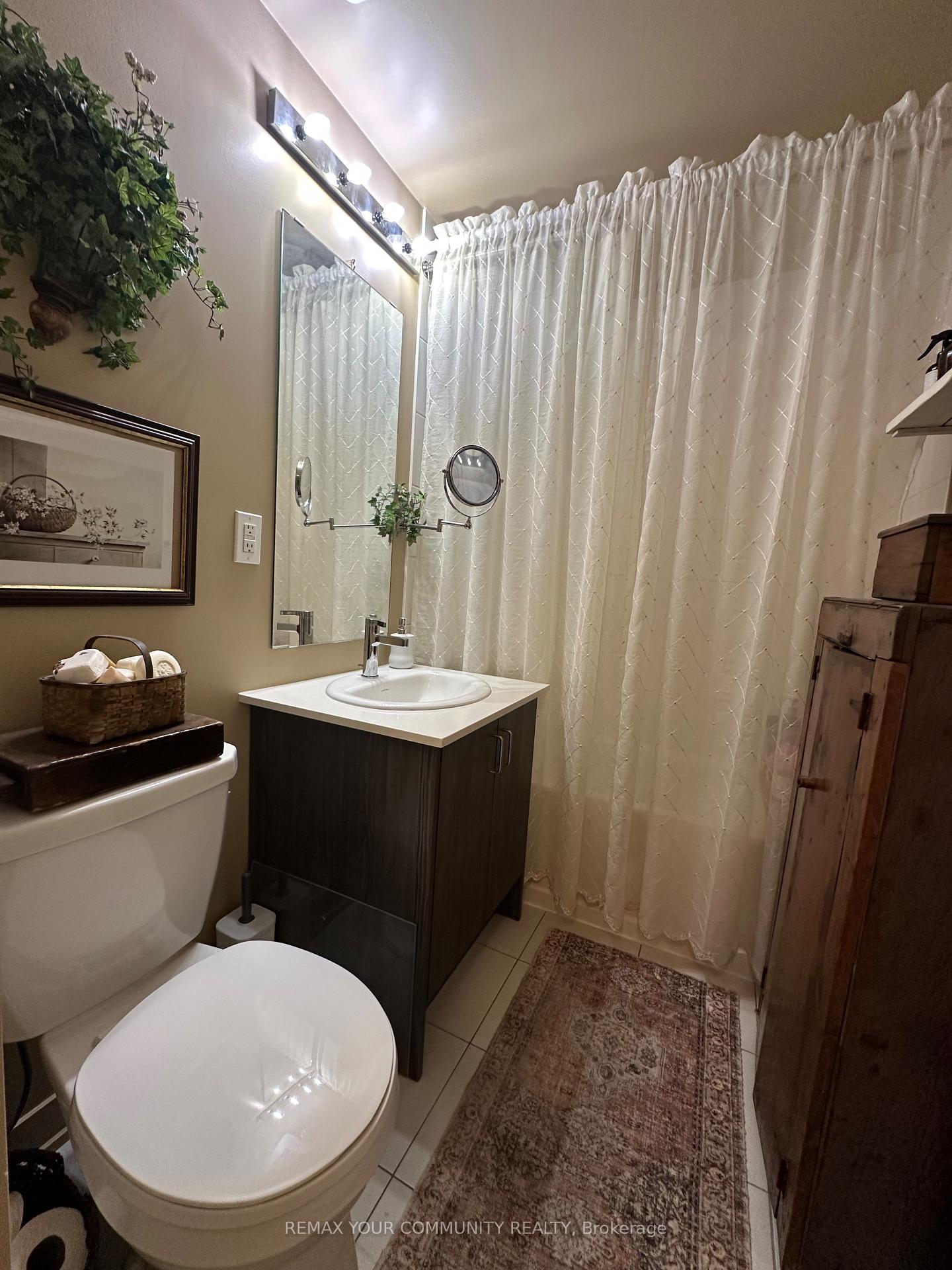 Photo 10 of Unit 202, 110 Grew Boulevard W, Georgina, Sutton & Jackson's Point — HOMEH