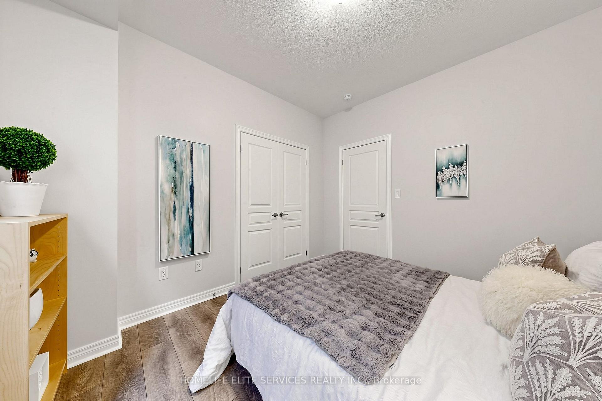 Photo 7 of 8 Beckett Avenue, Markham, Berczy — HOMEH