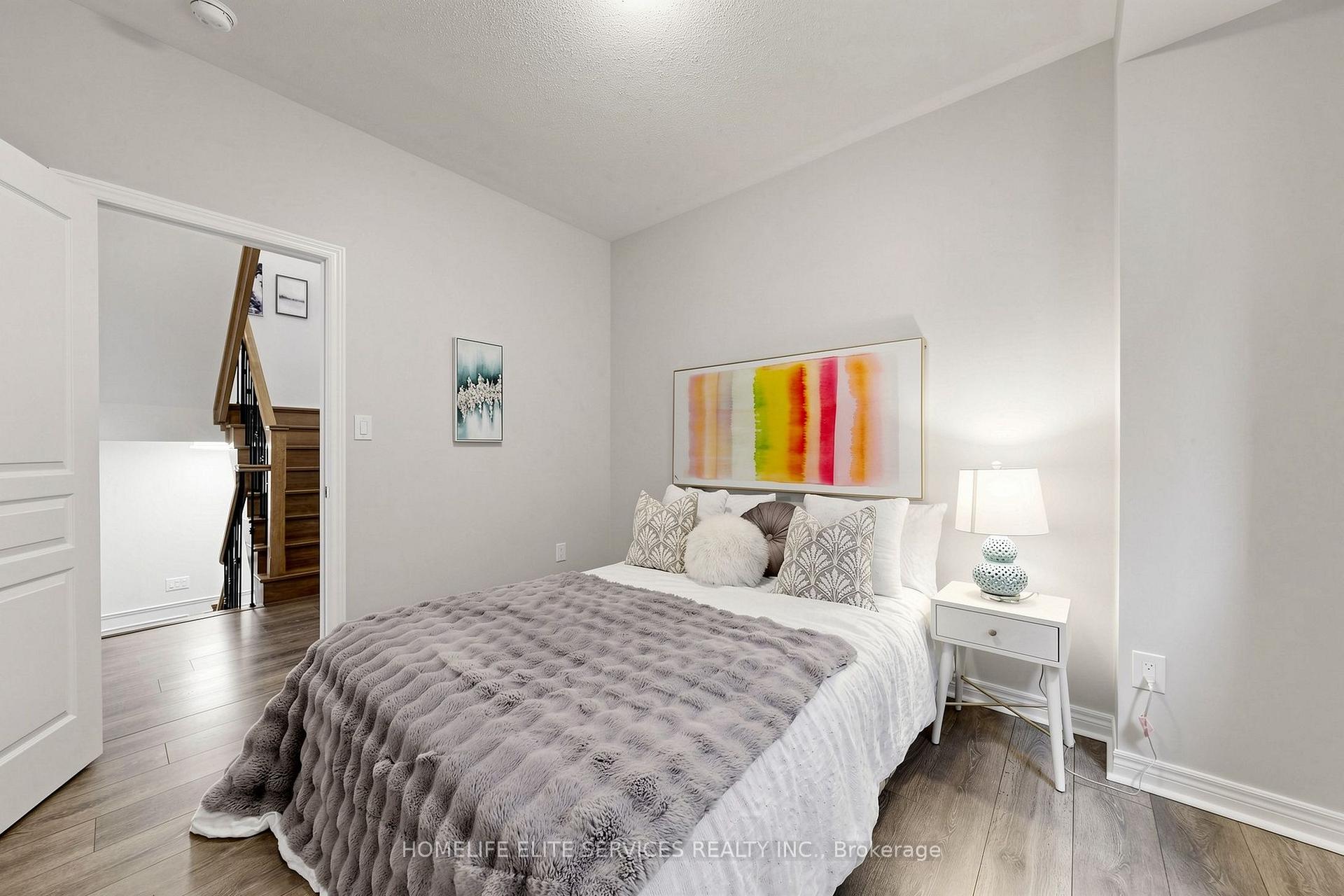 Photo 8 of 8 Beckett Avenue, Markham, Berczy — HOMEH