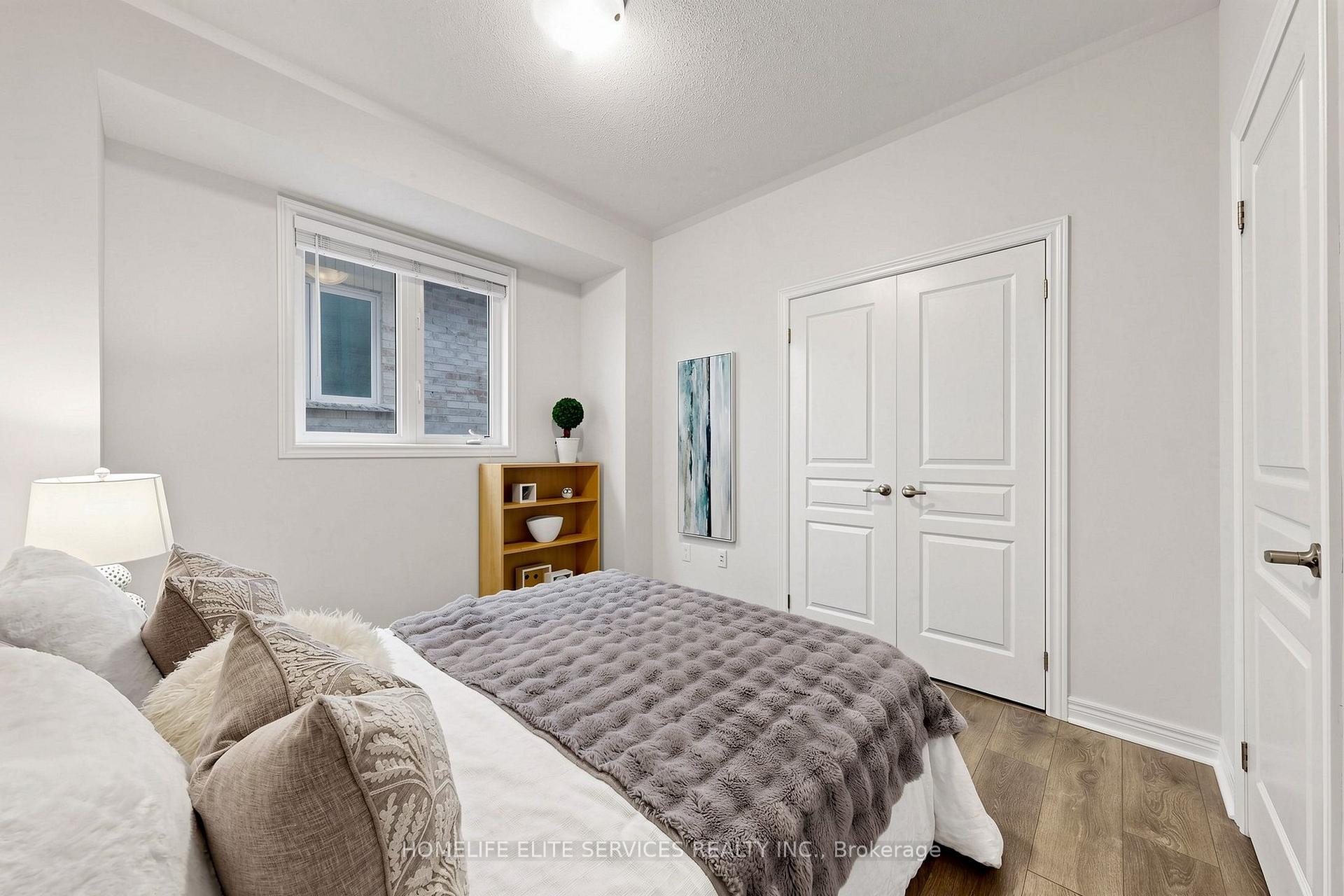 Photo 9 of 8 Beckett Avenue, Markham, Berczy — HOMEH