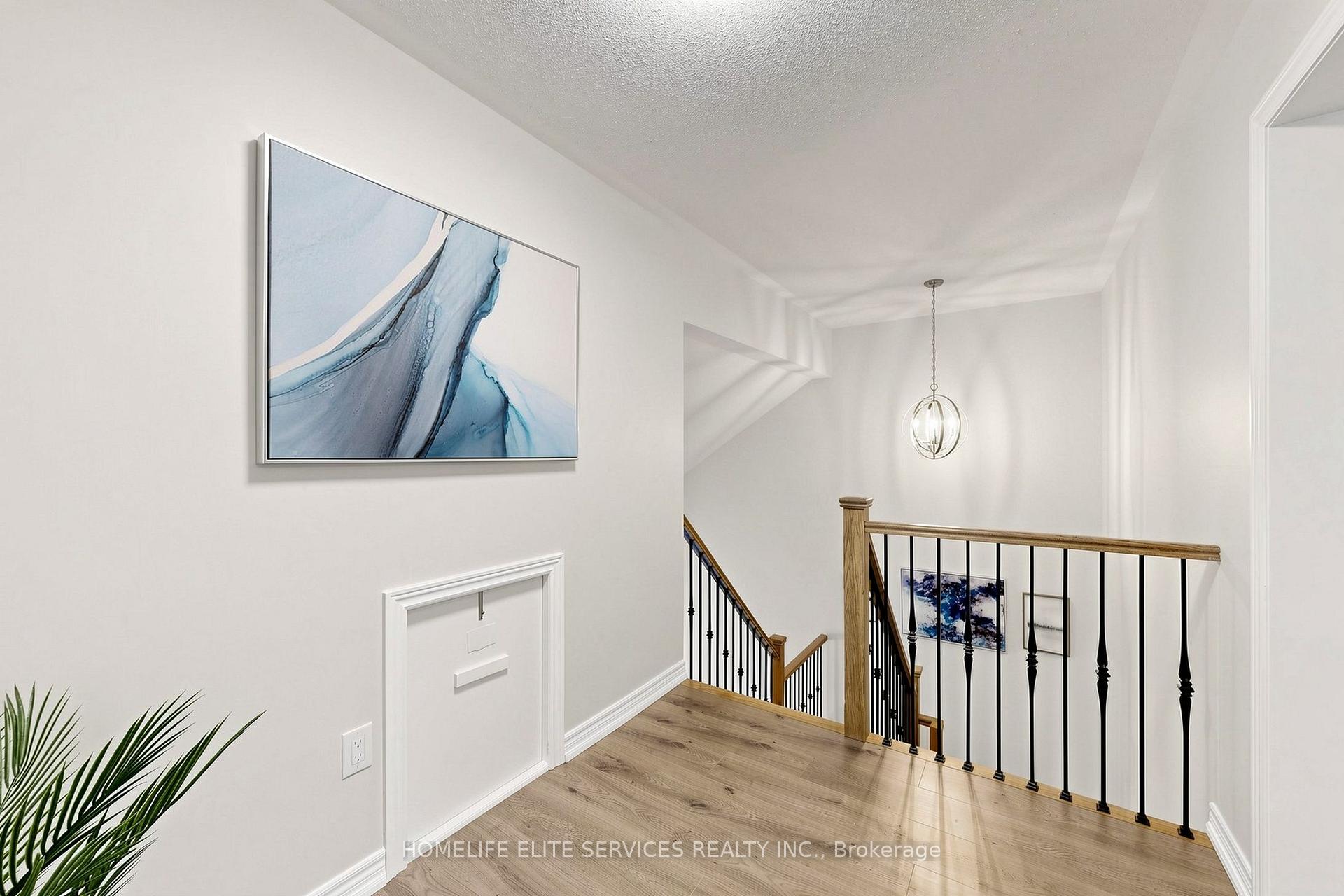 Photo 17 of 8 Beckett Avenue, Markham, Berczy — HOMEH