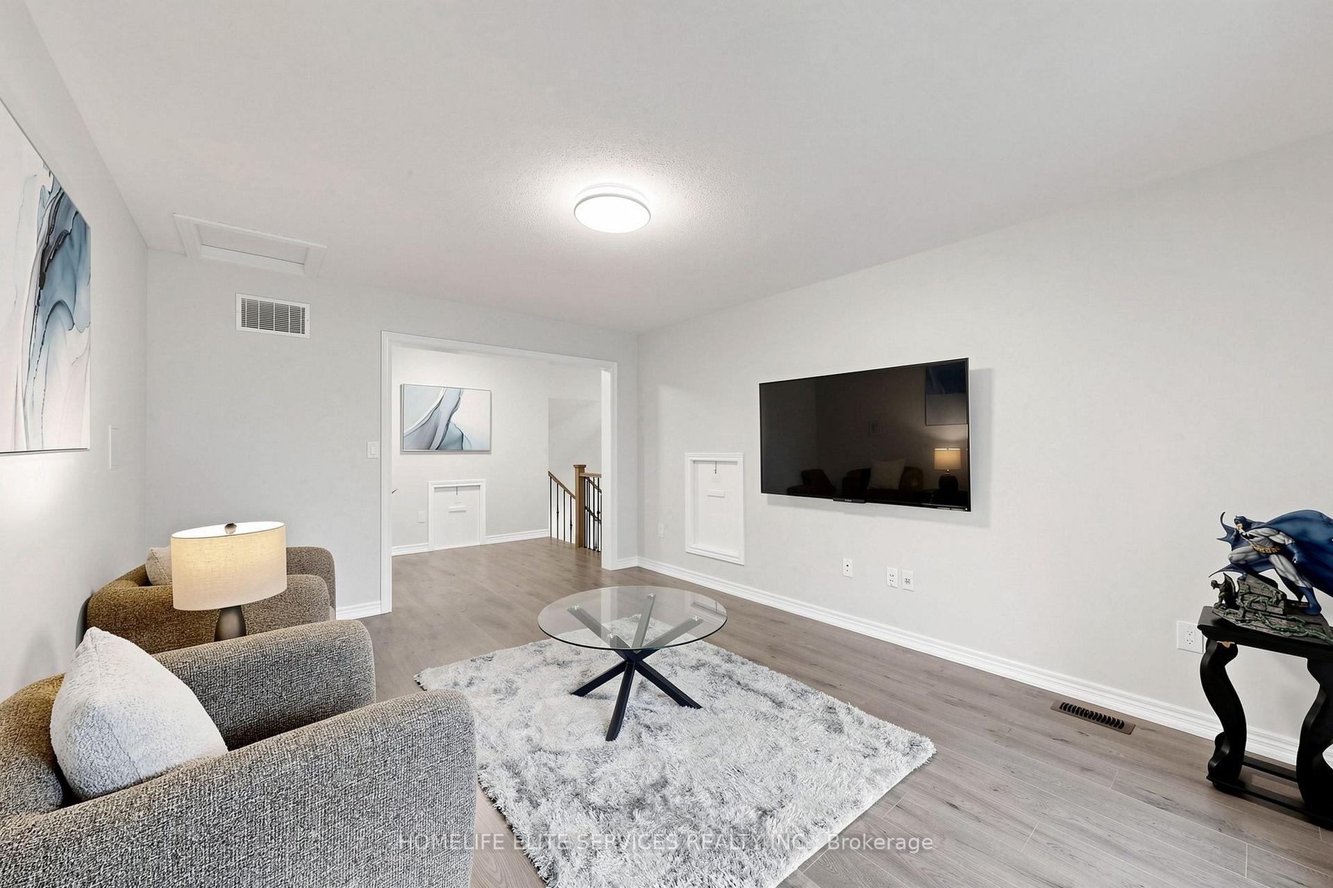 Photo 20 of 8 Beckett Avenue, Markham, Berczy — HOMEH