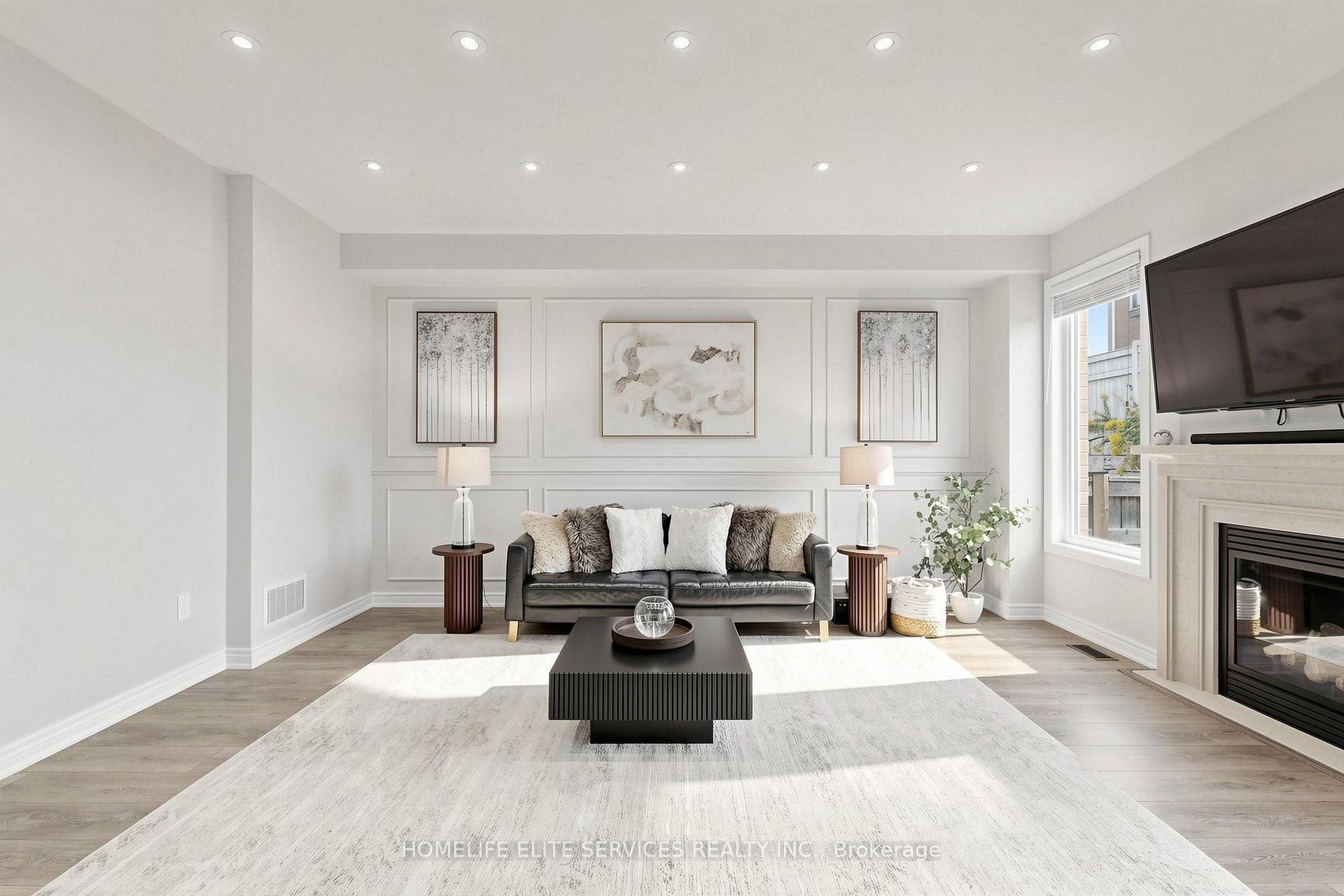 Photo 6 of 8 Beckett Avenue, Markham, Berczy — HOMEH