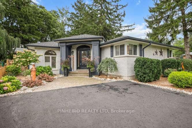 Photo 4 of 218 Tarbart Terrace, London, North P — HOMEH