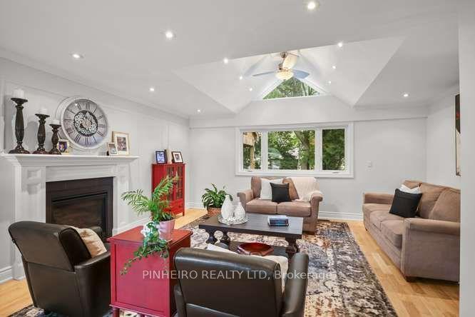Photo 6 of 218 Tarbart Terrace, London, North P — HOMEH