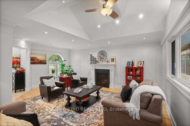 Photo 8 of 218 Tarbart Terrace, London, North P — HOMEH