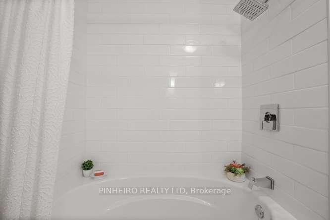 Photo 27 of 218 Tarbart Terrace, London, North P — HOMEH