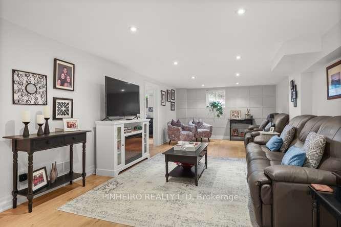 Photo 29 of 218 Tarbart Terrace, London, North P — HOMEH