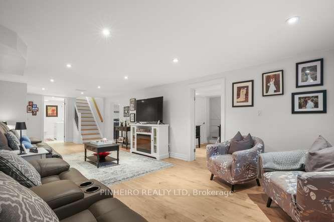 Photo 31 of 218 Tarbart Terrace, London, North P — HOMEH