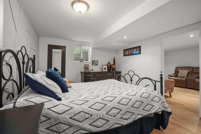 Photo 33 of 218 Tarbart Terrace, London, North P — HOMEH