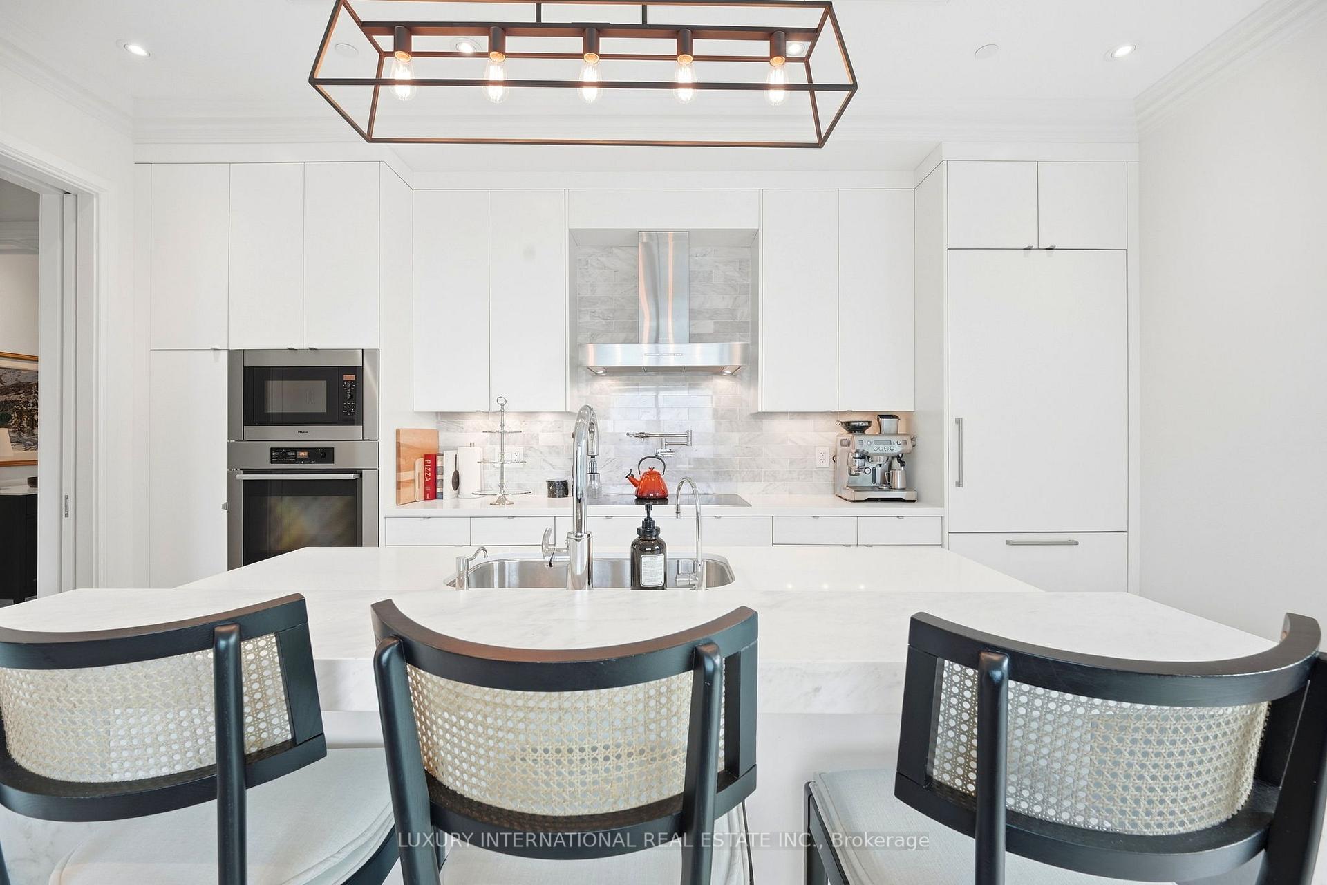 Photo 12 of Unit 4205, 311 Bay Street, Toronto, Bay Street Corridor — HOMEH